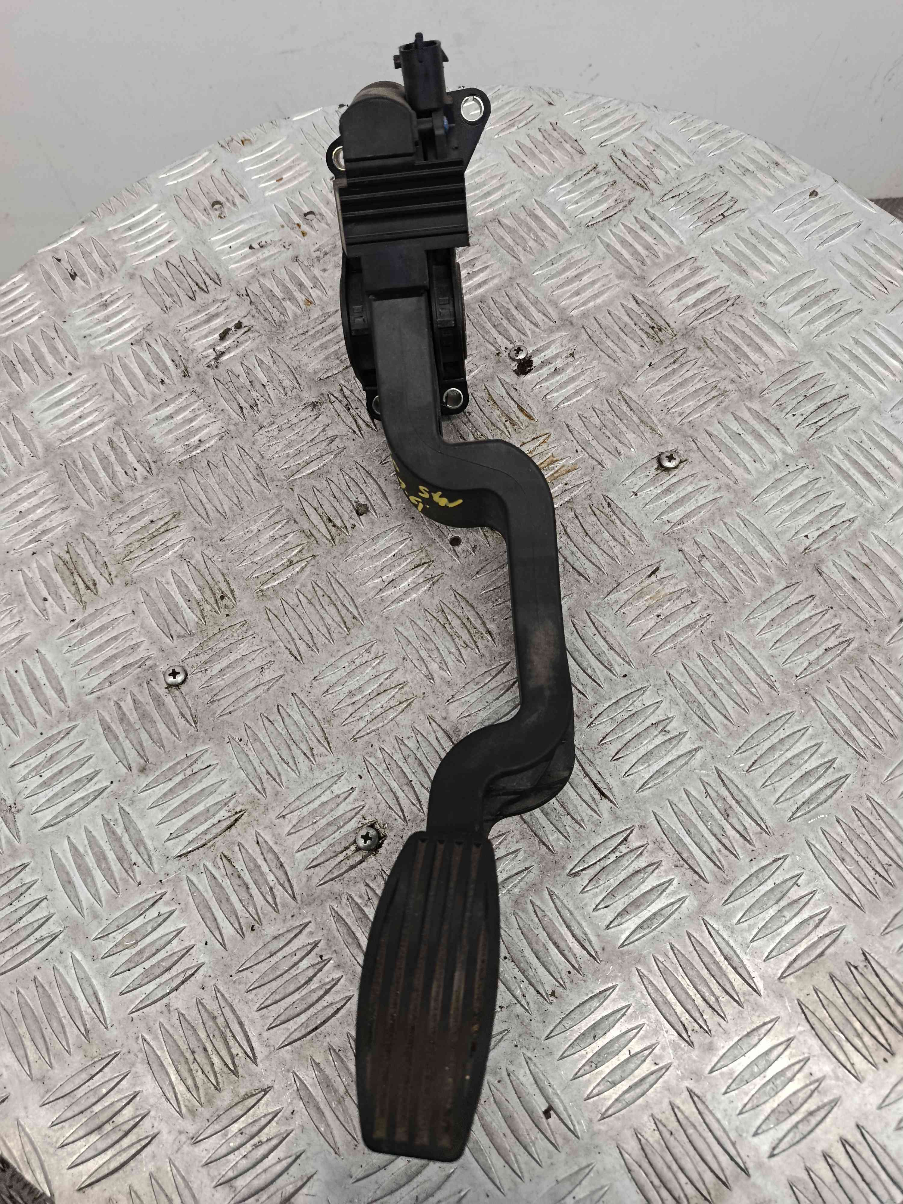 Pedal do Acelerador 46779078 - FIAT STILO Multi Wagon (192_)-38464713