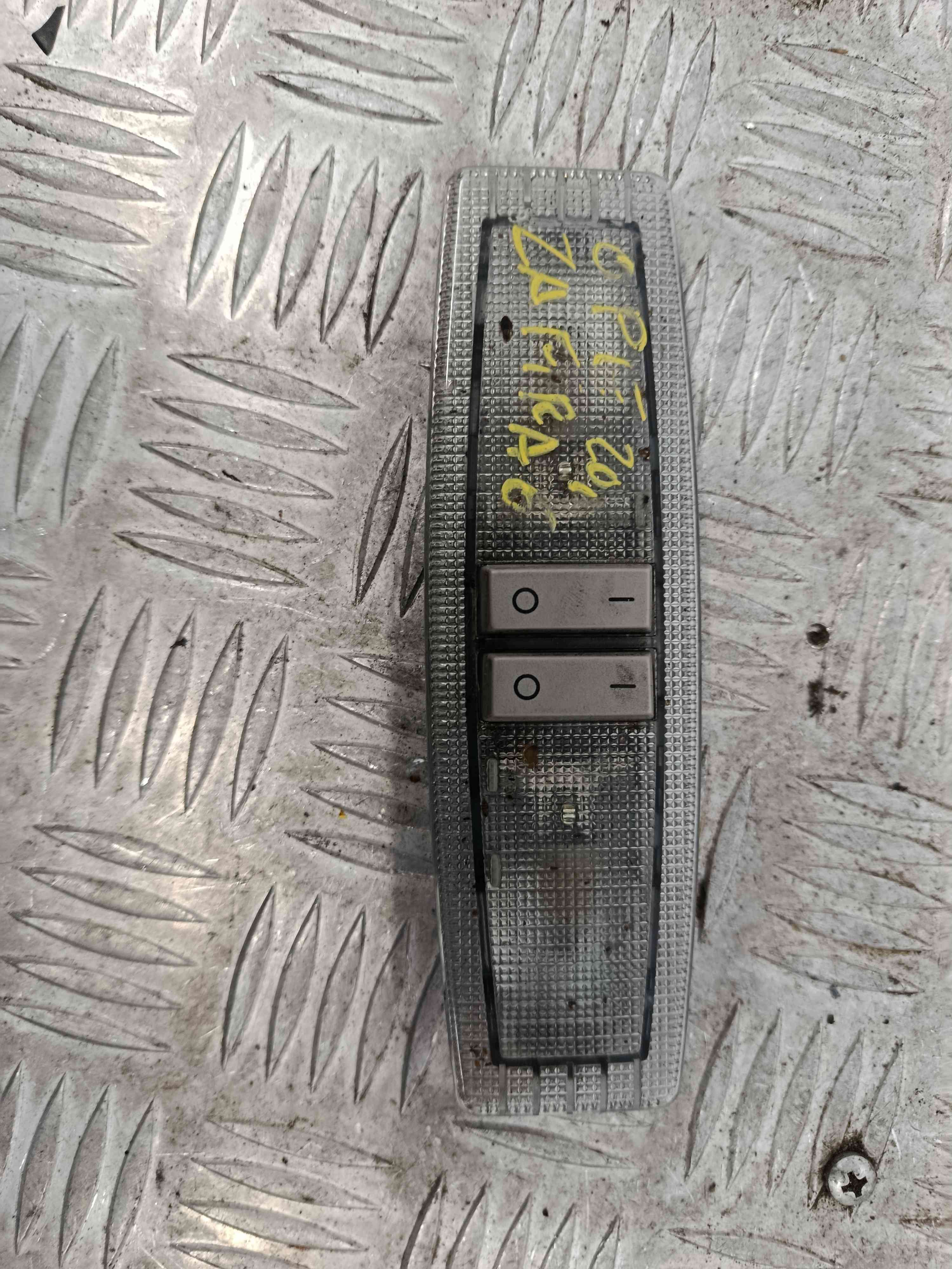 Plafonier Teto 13101641 - OPEL ZAFIRA B Caixa/monovolume (A05)-38465198