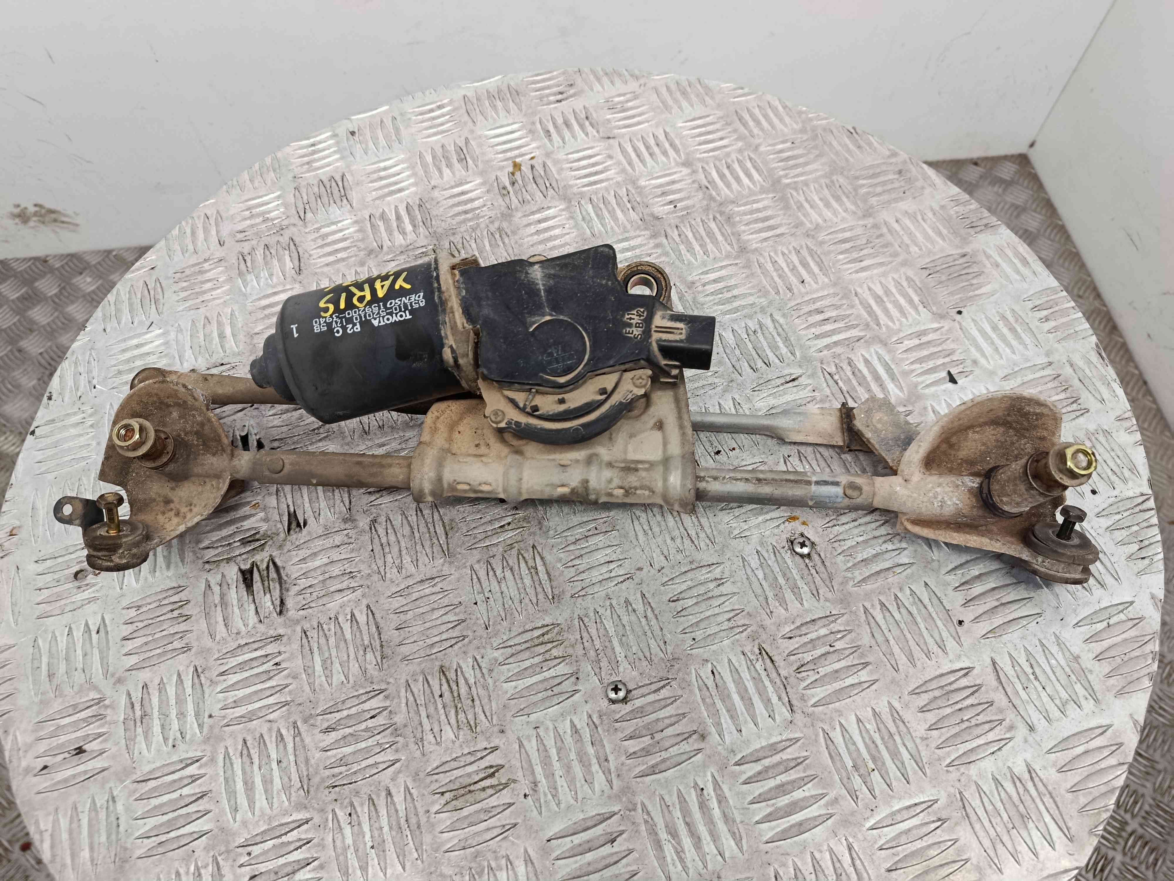 Motor Limpa Vidros Frente 8511052010 - TOYOTA ECHO (_P1_), YARIS (_P1_), YARIS/VITZ (_P1_)-38471128 Motor Limpa Vidros Frente 8511052010 - TOYOTA ECHO (_P1_), YARIS (_P1_), YARIS/VITZ (_P1_)-38471128