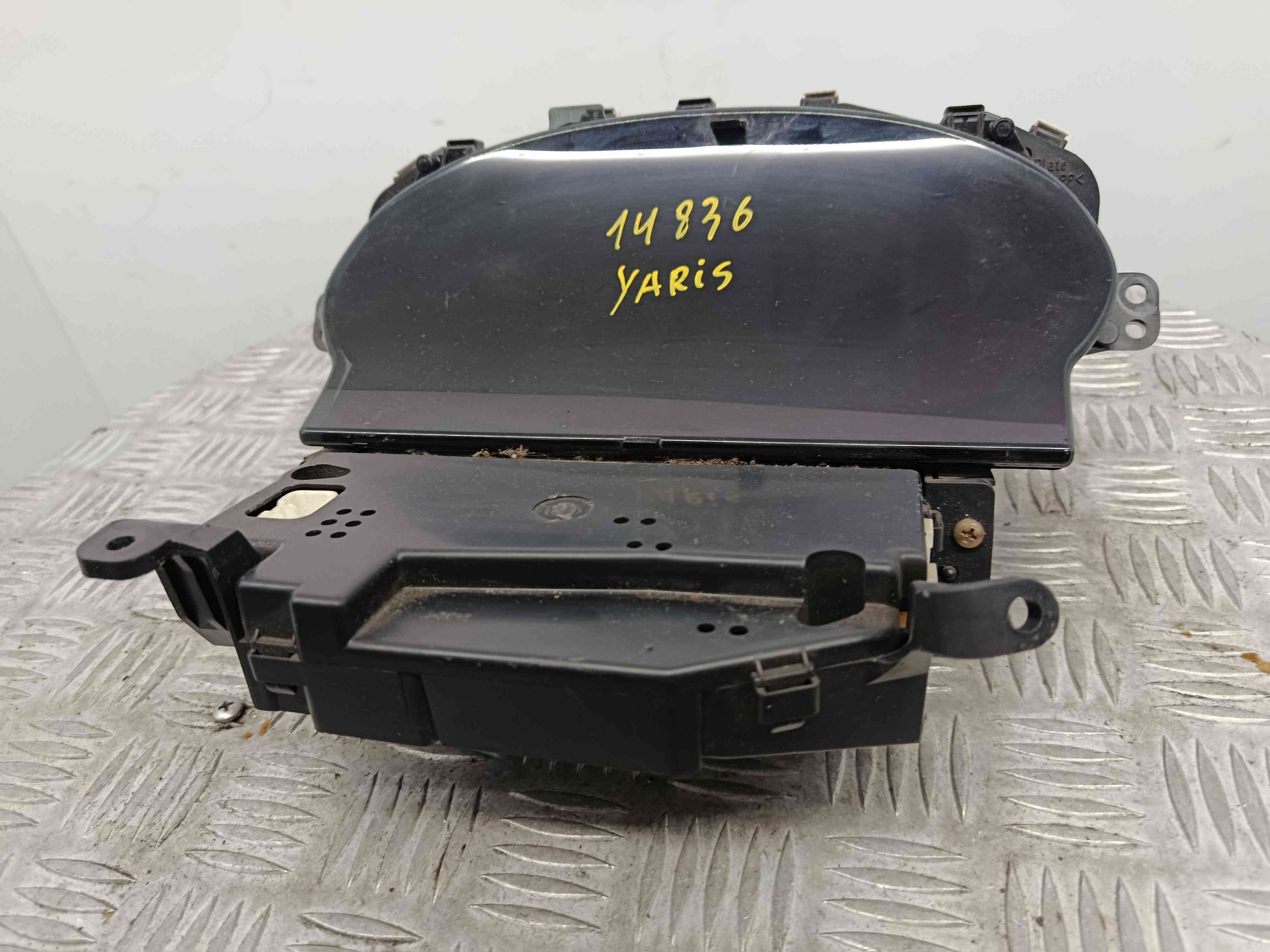 Quadrante 8380052120 - TOYOTA ECHO (_P1_), YARIS (_P1_), YARIS/VITZ (_P1_)-38471132 Quadrante 8380052120 - TOYOTA ECHO (_P1_), YARIS (_P1_), YARIS/VITZ (_P1_)-38471132