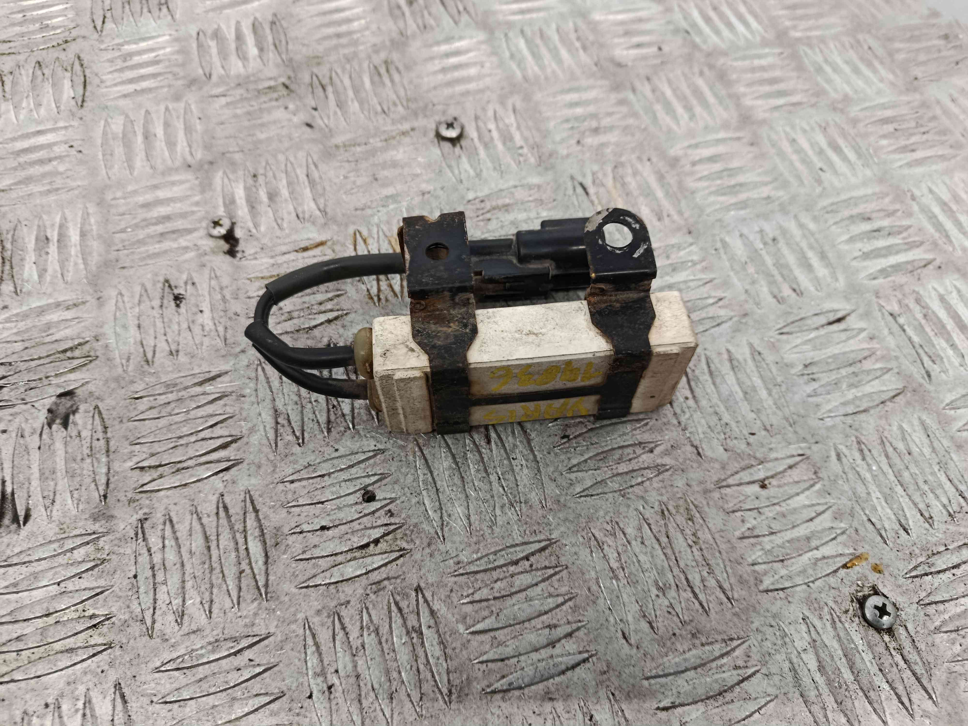 Resistência Ventilador De Radiador 2468102851 - TOYOTA ECHO (_P1_), YARIS (_P1_), YARIS/VITZ (_P1_)-38473406 Resistência Ventilador De Radiador 2468102851 - TOYOTA ECHO (_P1_), YARIS (_P1_), YARIS/VITZ (_P1_)-38473406