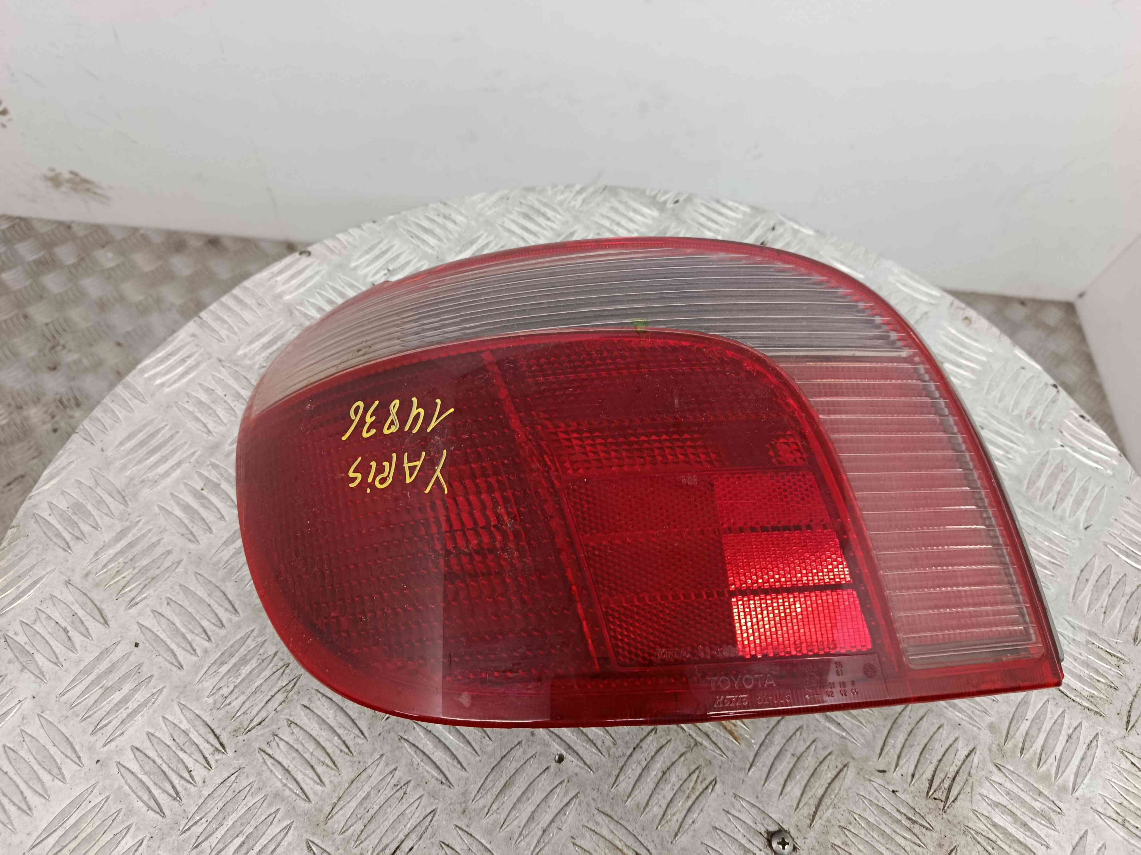 Farolim Stop Esq 8156052130 - TOYOTA ECHO (_P1_), YARIS (_P1_), YARIS/VITZ (_P1_)-38473417 Farolim Stop Esq 8156052130 - TOYOTA ECHO (_P1_), YARIS (_P1_), YARIS/VITZ (_P1_)-38473417