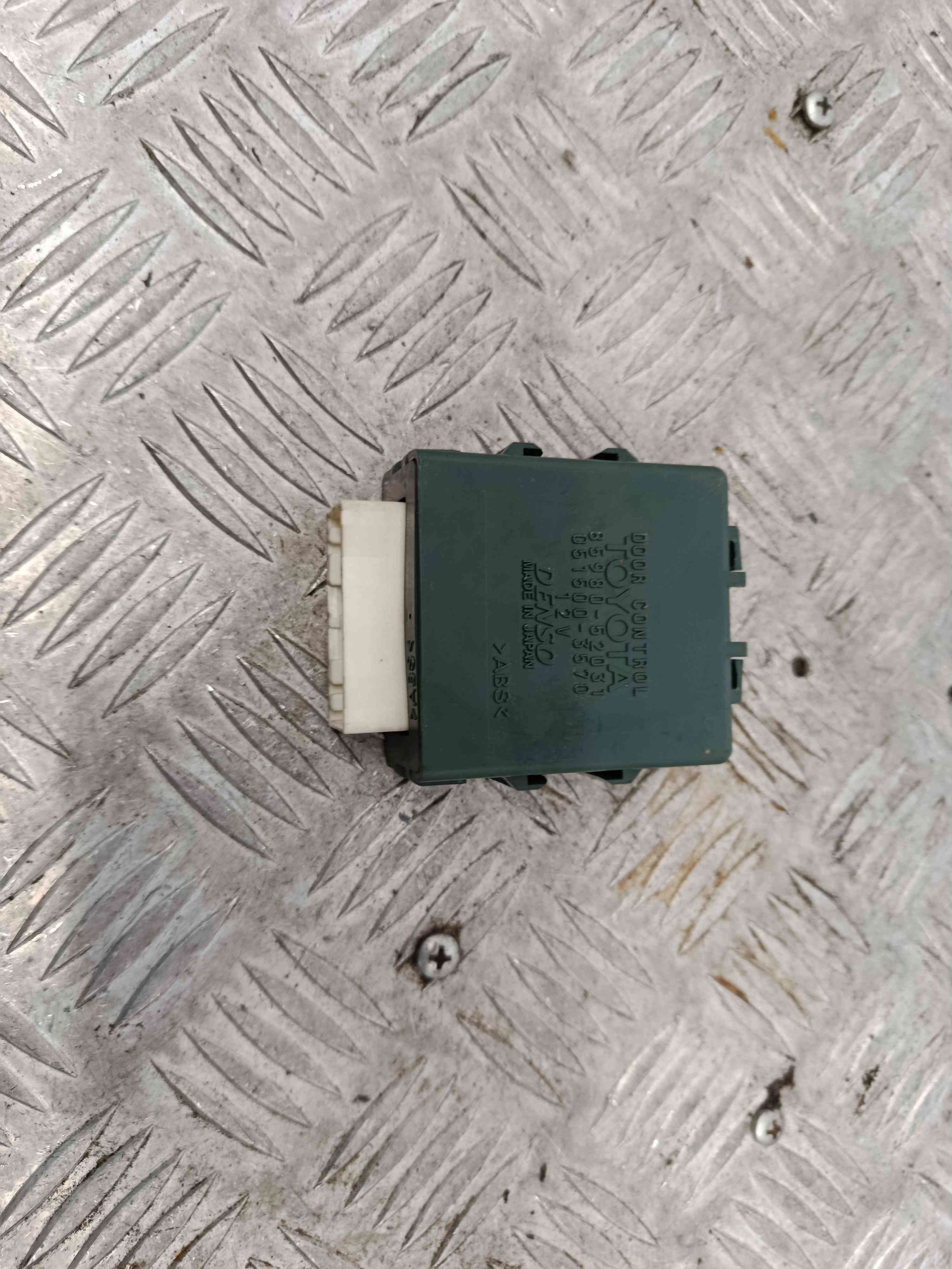 Centralina do Fecho Central 8598052031 - TOYOTA ECHO (_P1_), YARIS (_P1_), YARIS/VITZ (_P1_)-38473599 Centralina do Fecho Central 8598052031 - TOYOTA ECHO (_P1_), YARIS (_P1_), YARIS/VITZ (_P1_)-38473599