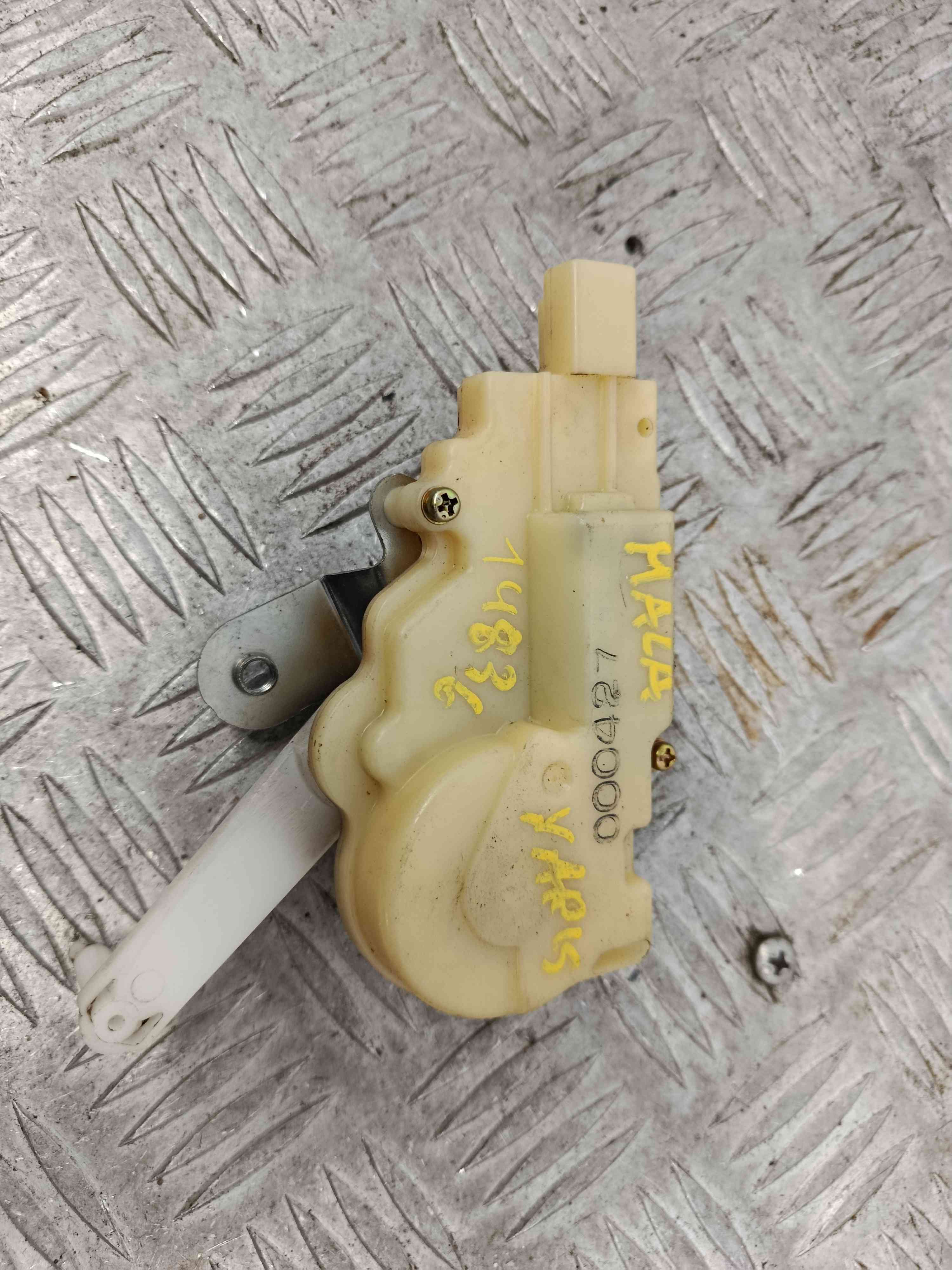 Pistola Fecho Central Mala - TOYOTA ECHO (_P1_), YARIS (_P1_), YARIS/VITZ (_P1_)-38473431 Pistola Fecho Central Mala - TOYOTA ECHO (_P1_), YARIS (_P1_), YARIS/VITZ (_P1_)-38473431