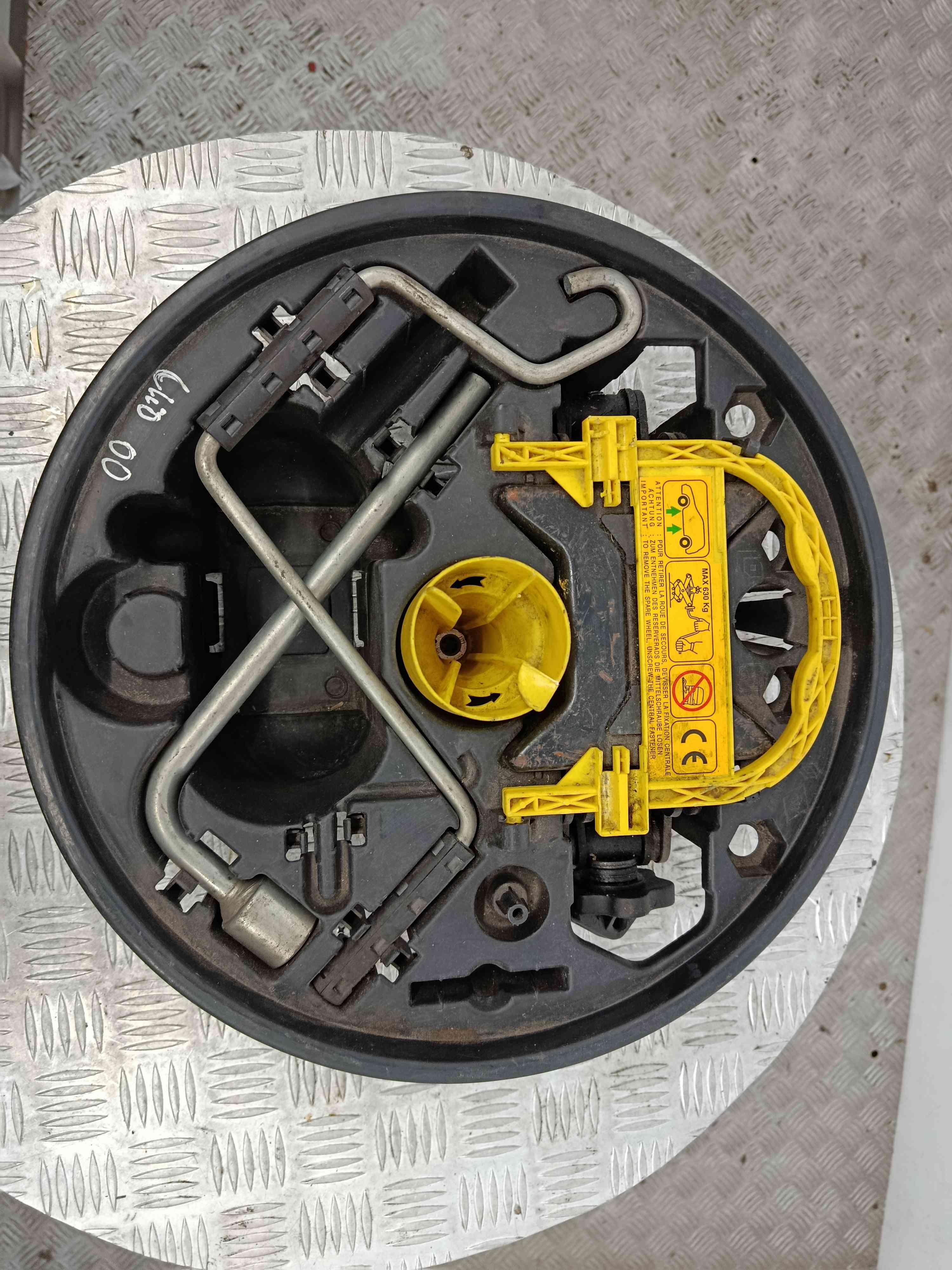 Kit Pneu Suplente 7700836437 - RENAULT CLIO II (BB_, CB_), CLIO Mk II (BB_, CB_)-38488718