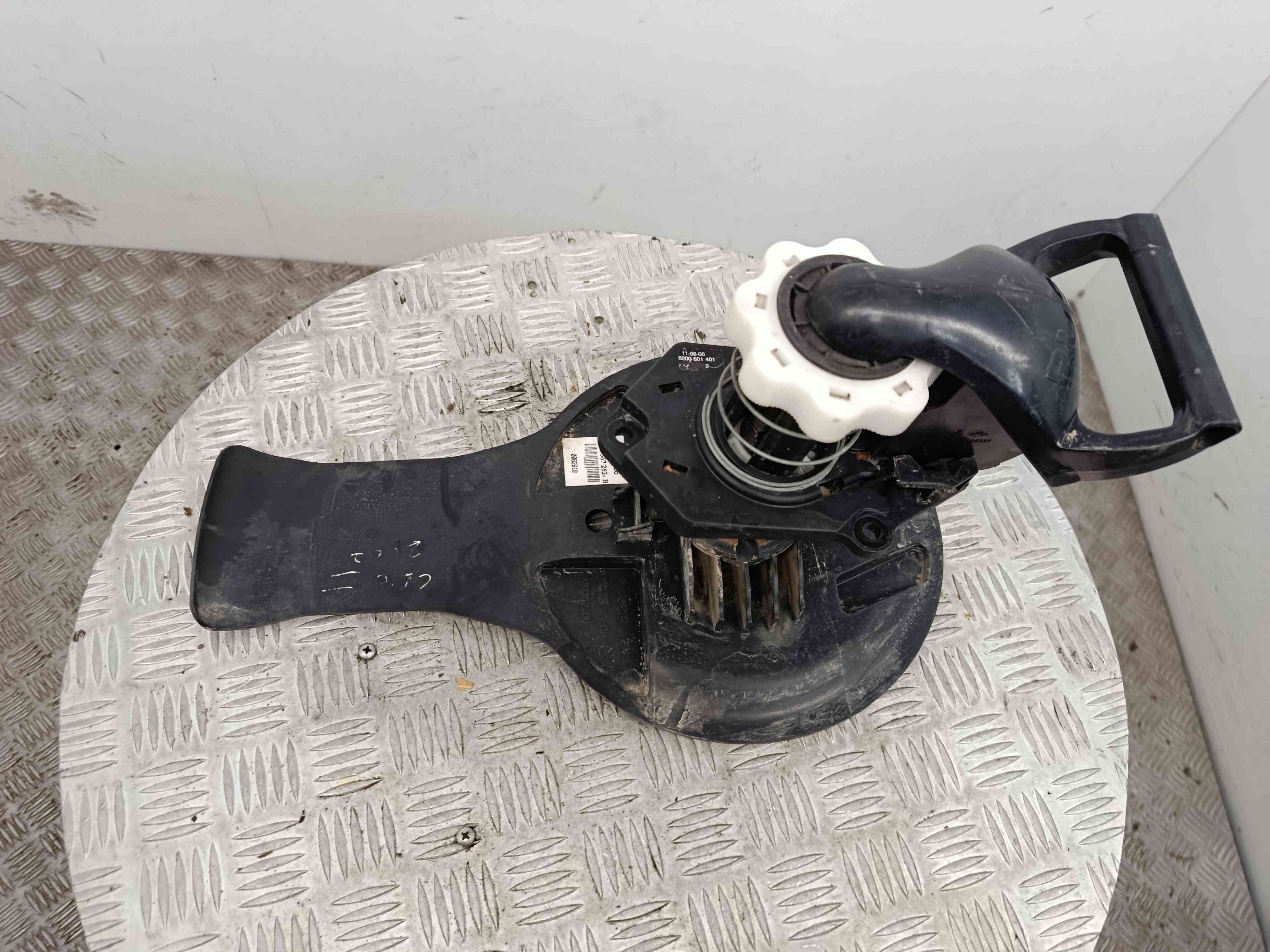 Kit Pneu Suplente 8200601401 - RENAULT CLIO III (BR0/1, CR0/1)-38488741