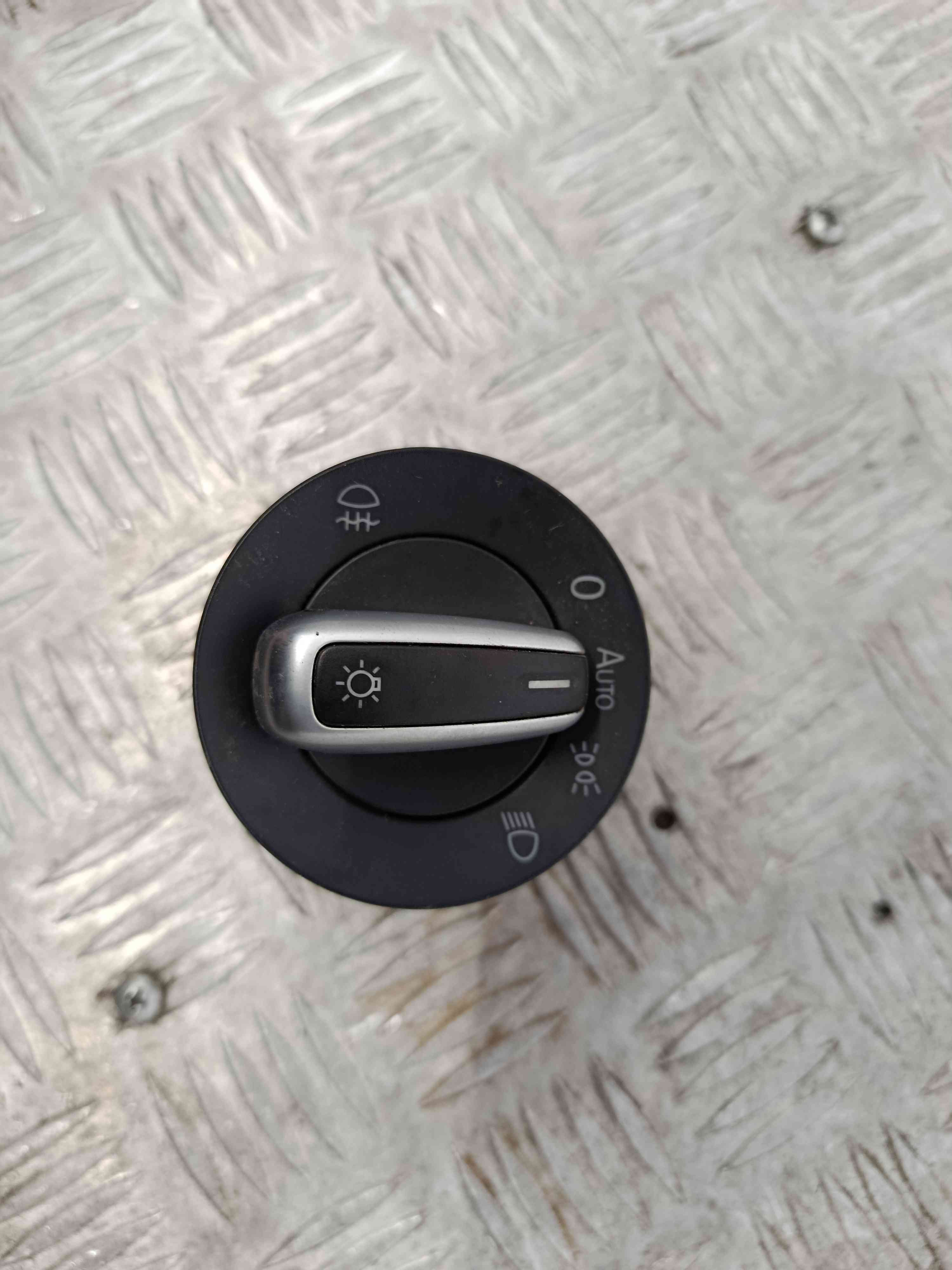 Comando das luzes 3C8941431 - VW GOLF VI (5K1)-38489166 Comando das luzes 3C8941431 - VW GOLF VI (5K1)-38489166