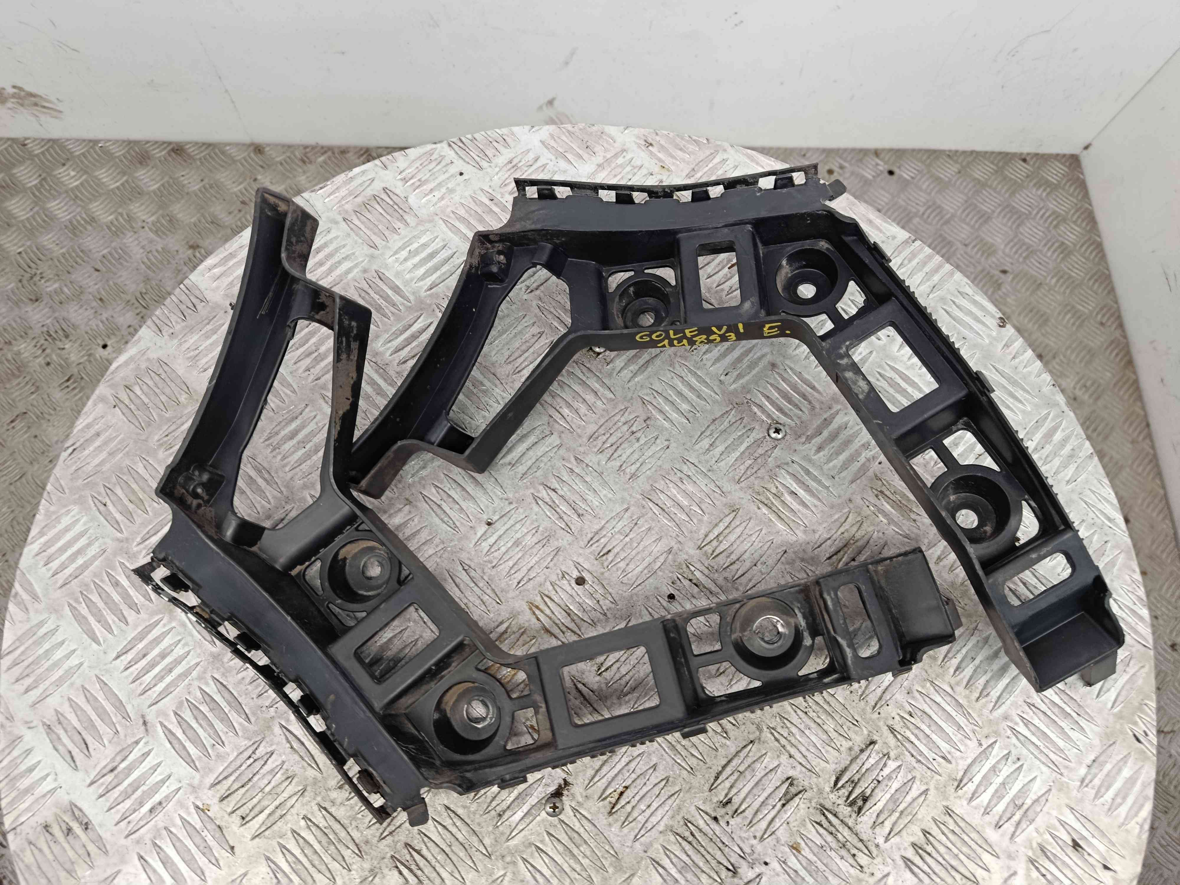 Suporte do Para Choques 5K6807393C - VW GOLF VI (5K1)-38489175