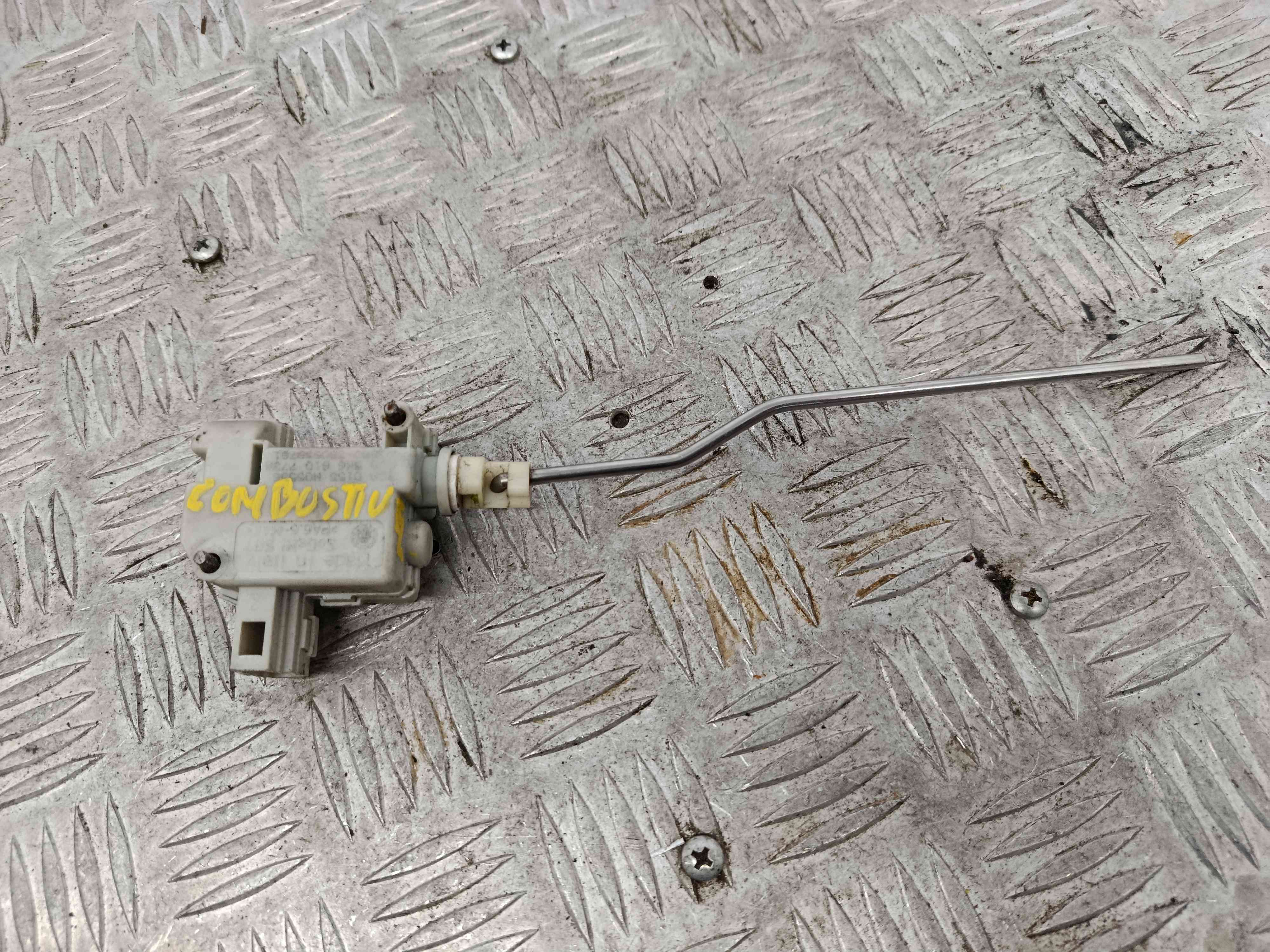 Pistola Deposito Combustivel 5K6610773A - VW GOLF VI (5K1)-38489226