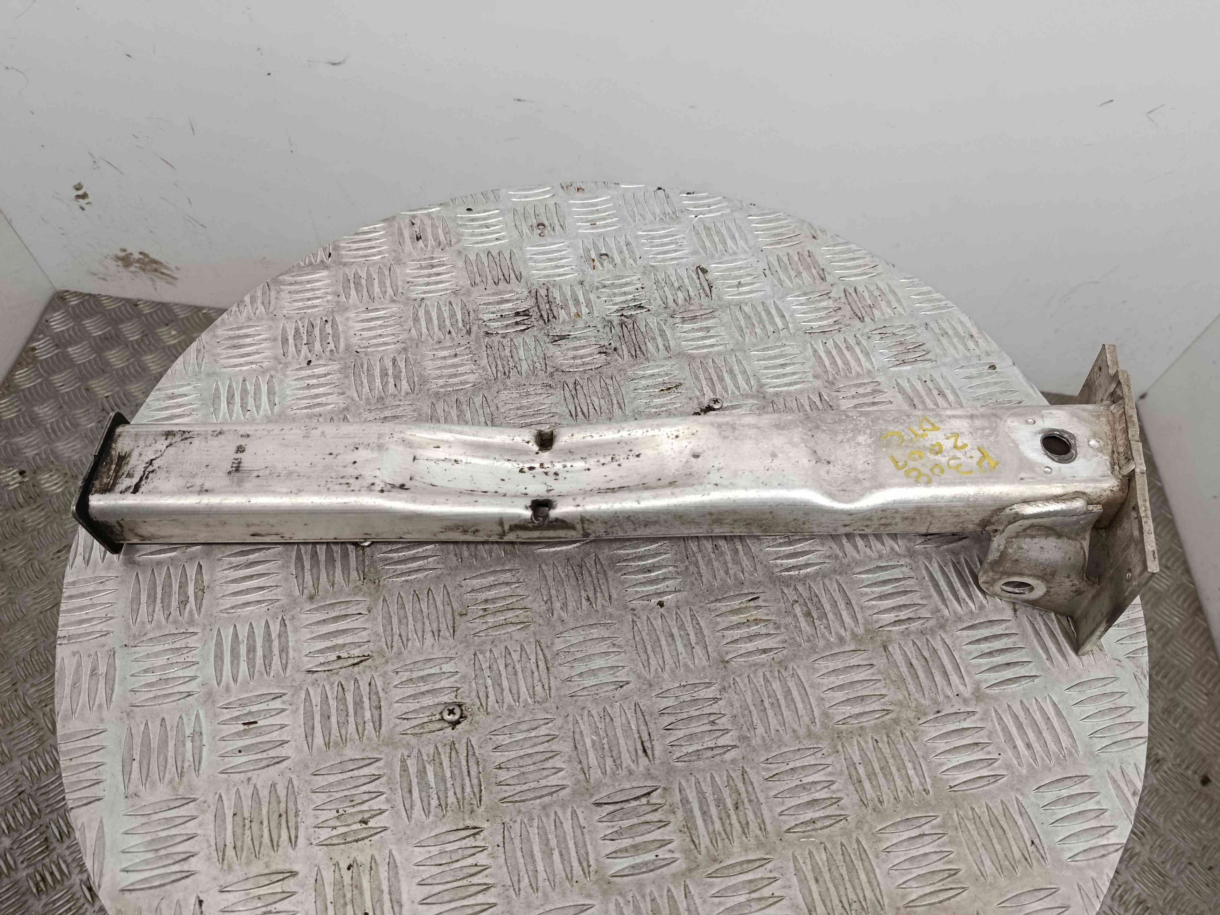 Suporte de Travessa Frente Dto  - PEUGEOT 308 I (4A_, 4C_)-38493255