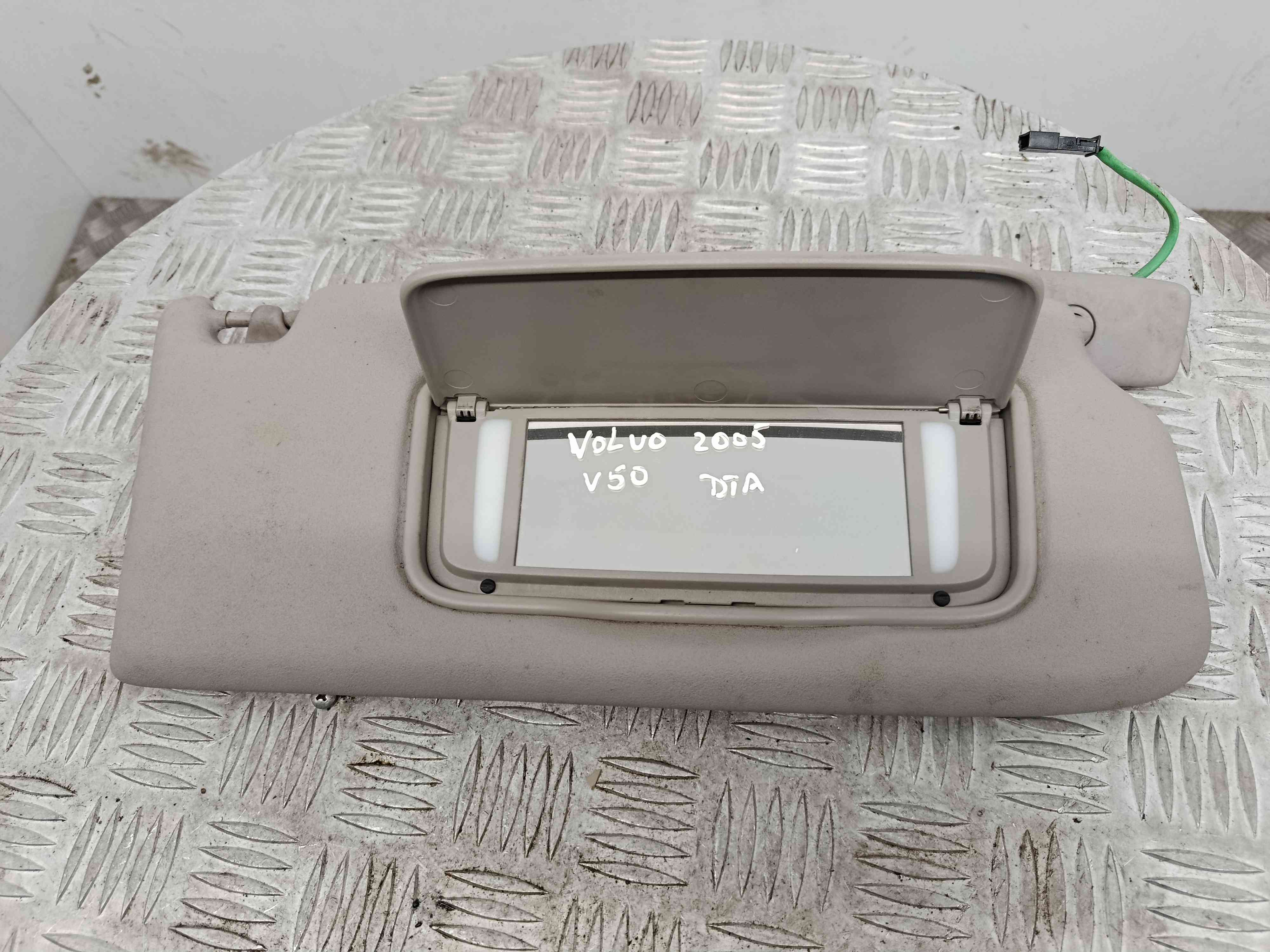 Pála de Sol Direita 30C500372 - VOLVO V50 (545)-38493371