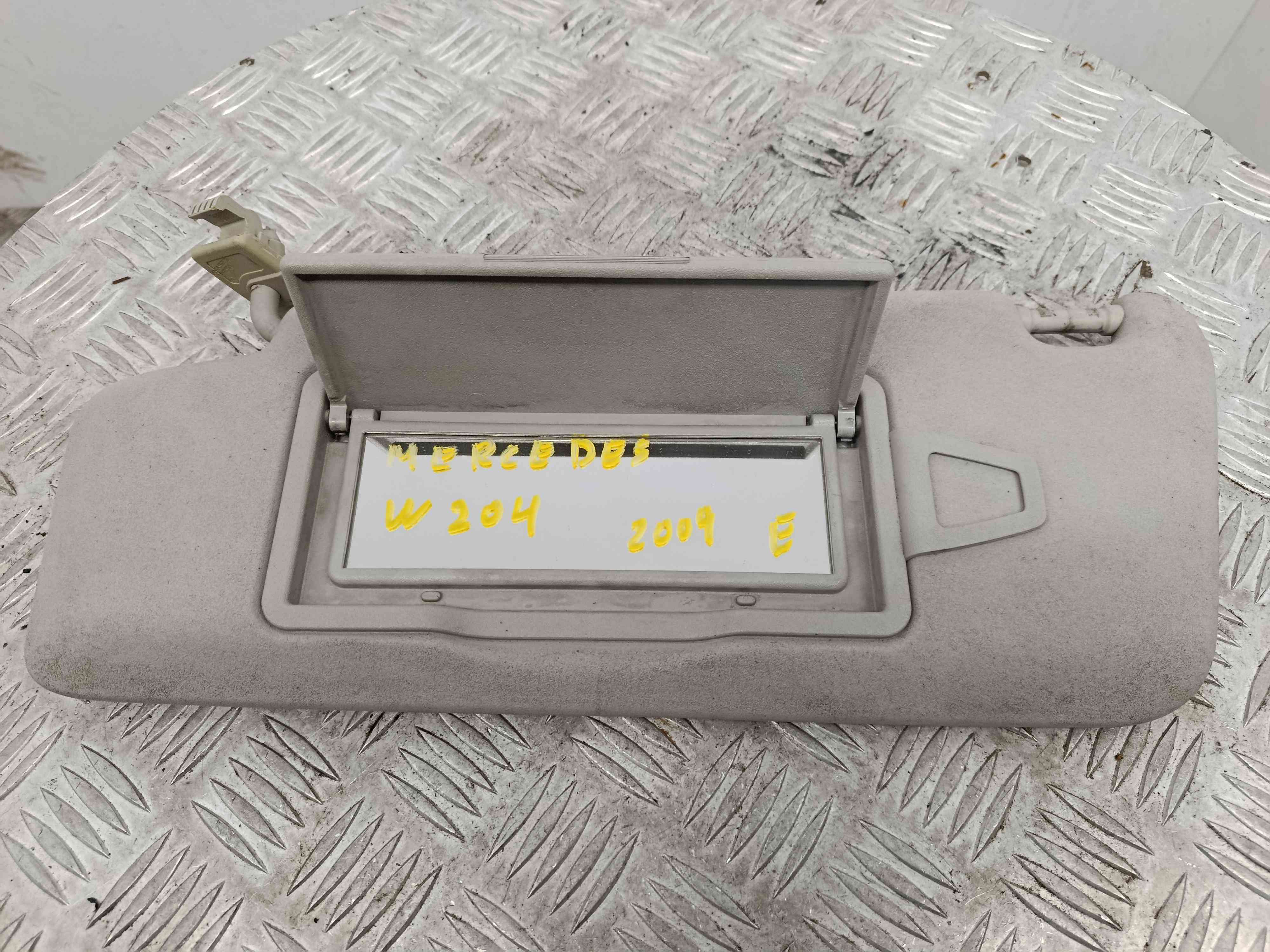 Pála de Sol Esquerda A2048104310 – MERCEDES-BENZ C-CLASS (W204)