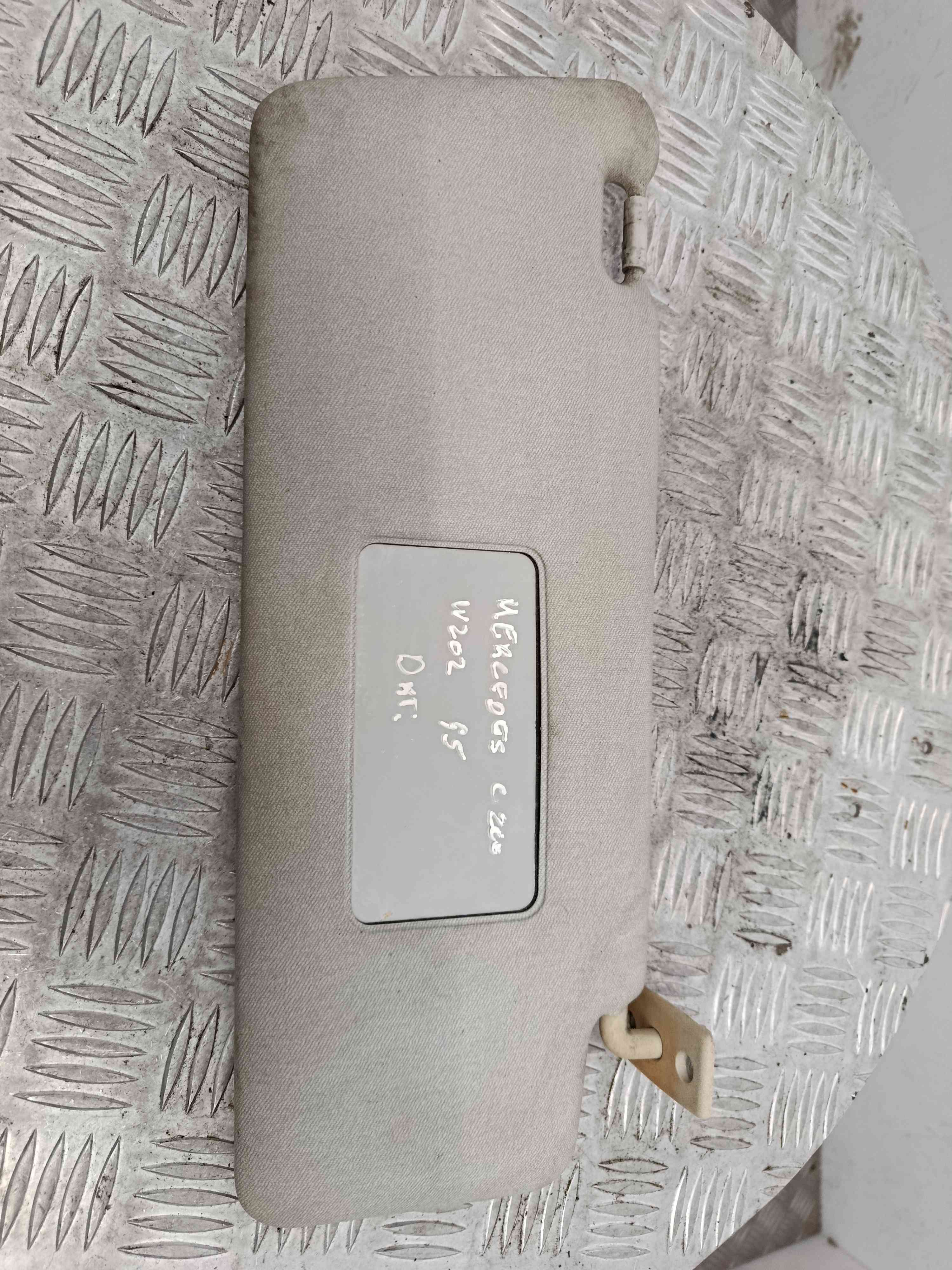 Pála de Sol Direita  – MERCEDES-BENZ C-CLASS (W202)