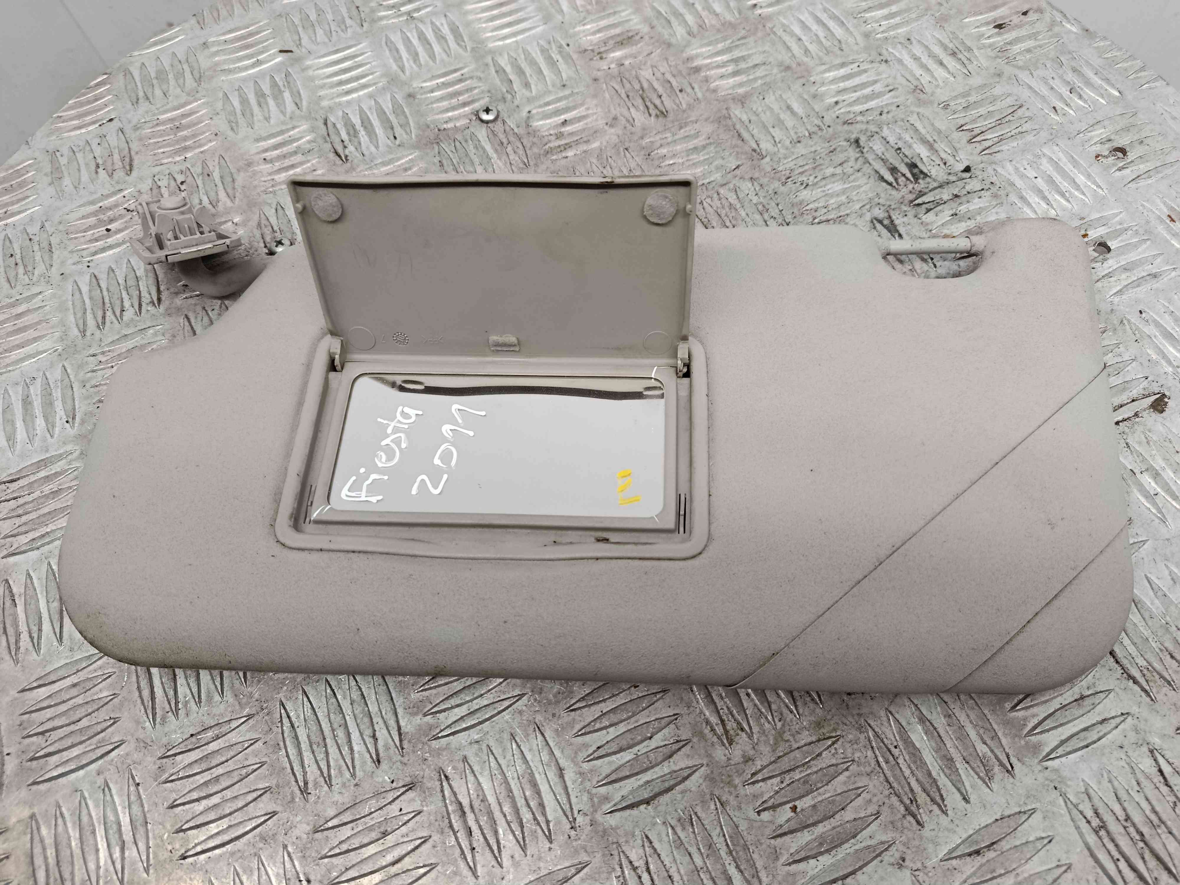 Pála de Sol Esquerda  - FORD FIESTA VI (CB1, CCN)-38495301