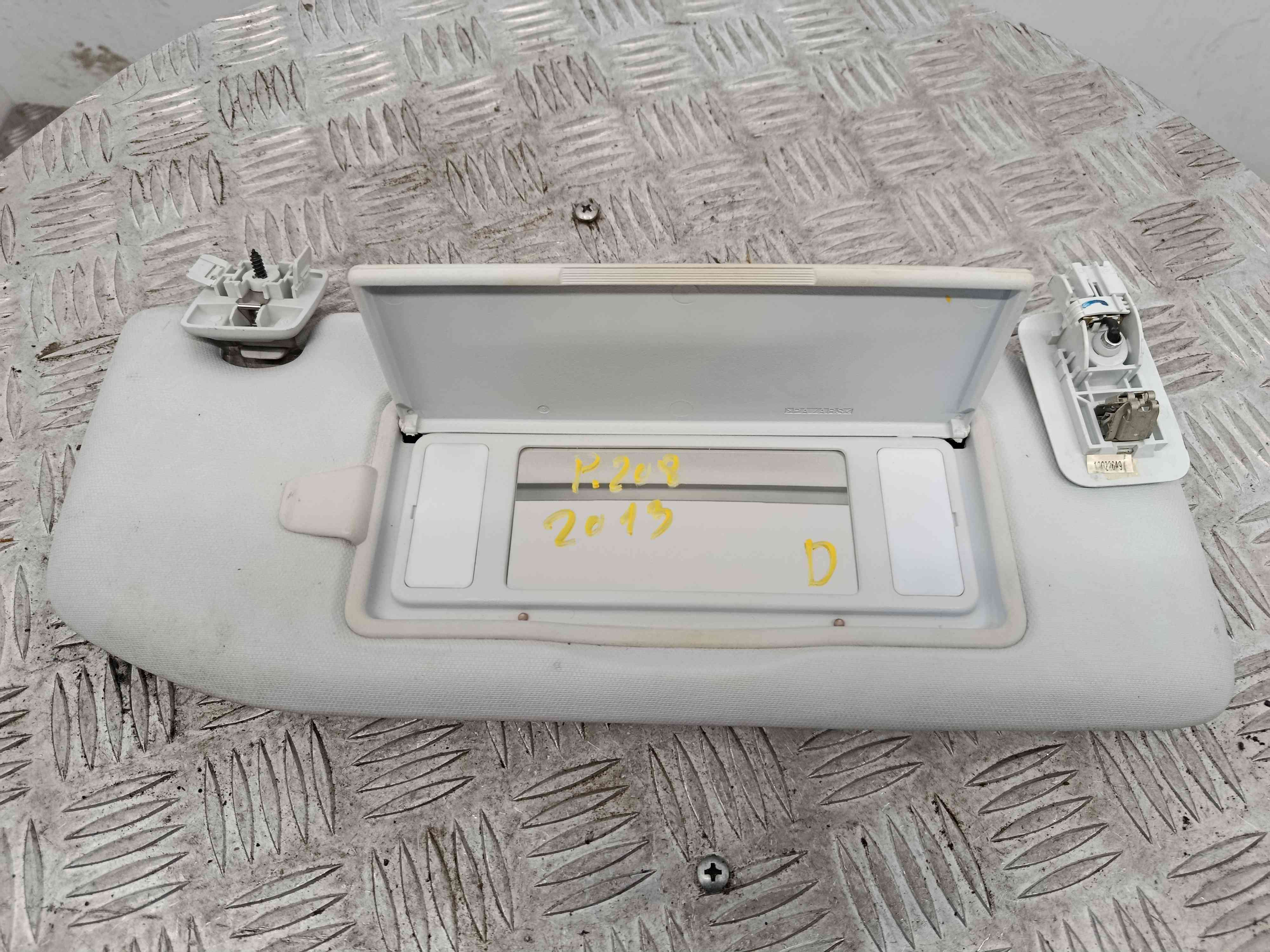 Pála de Sol Direita - PEUGEOT 208 I (CA_, CC_)-38495547 Pála de Sol Direita - PEUGEOT 208 I (CA_, CC_)-38495547