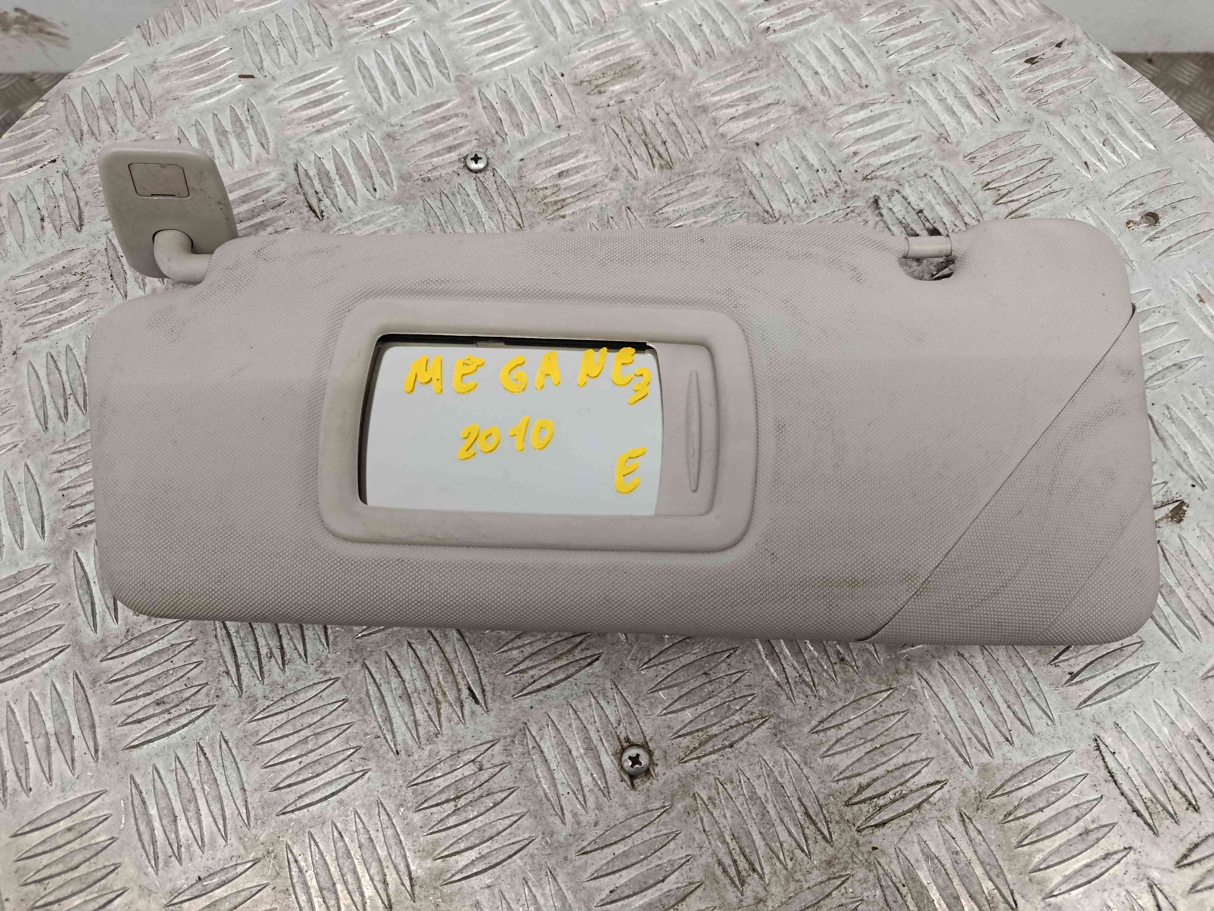 Pála de Sol Esquerda  - RENAULT MEGANE III Hatchback (BZ0/1_, B3_)-38526386