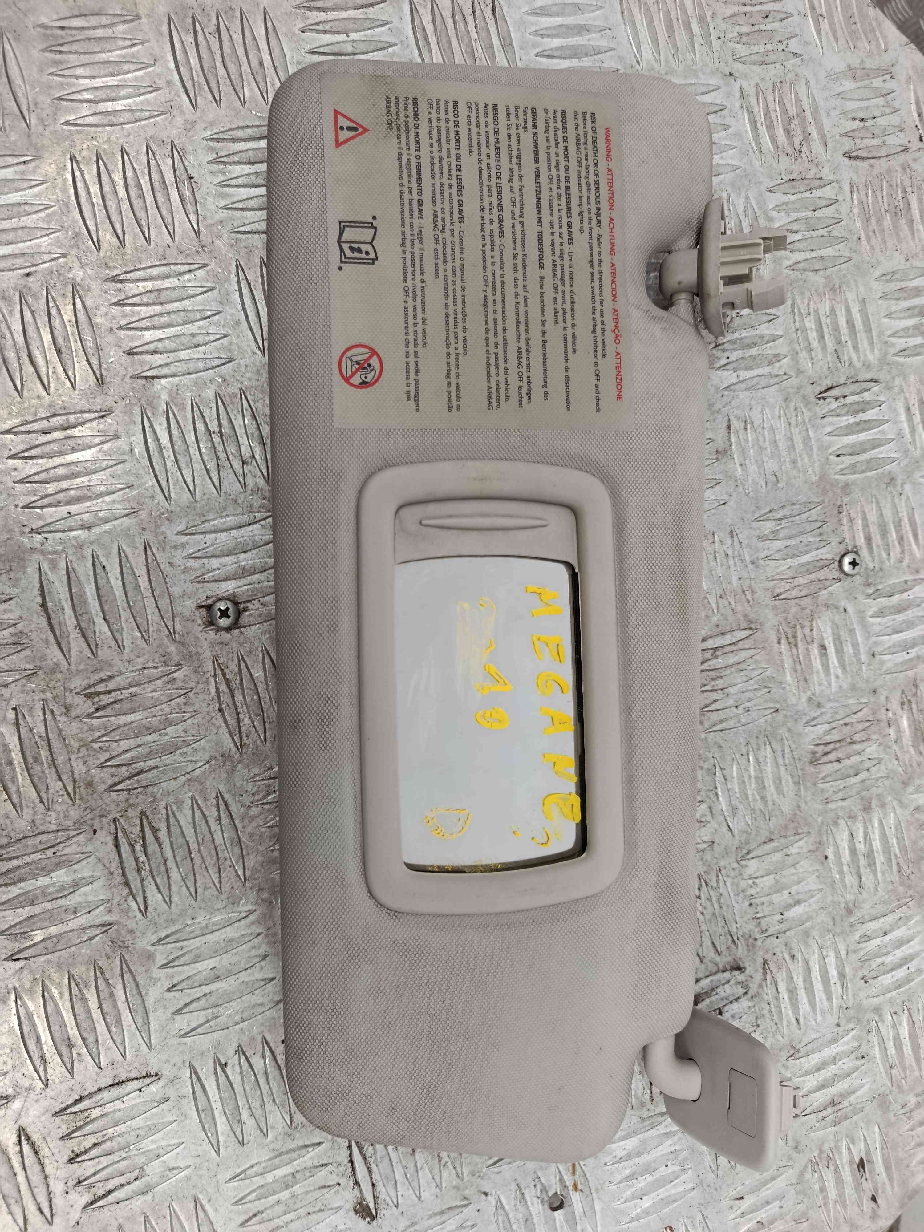 Pála de Sol Direita  - RENAULT MEGANE III Hatchback (BZ0/1_, B3_)-38526397