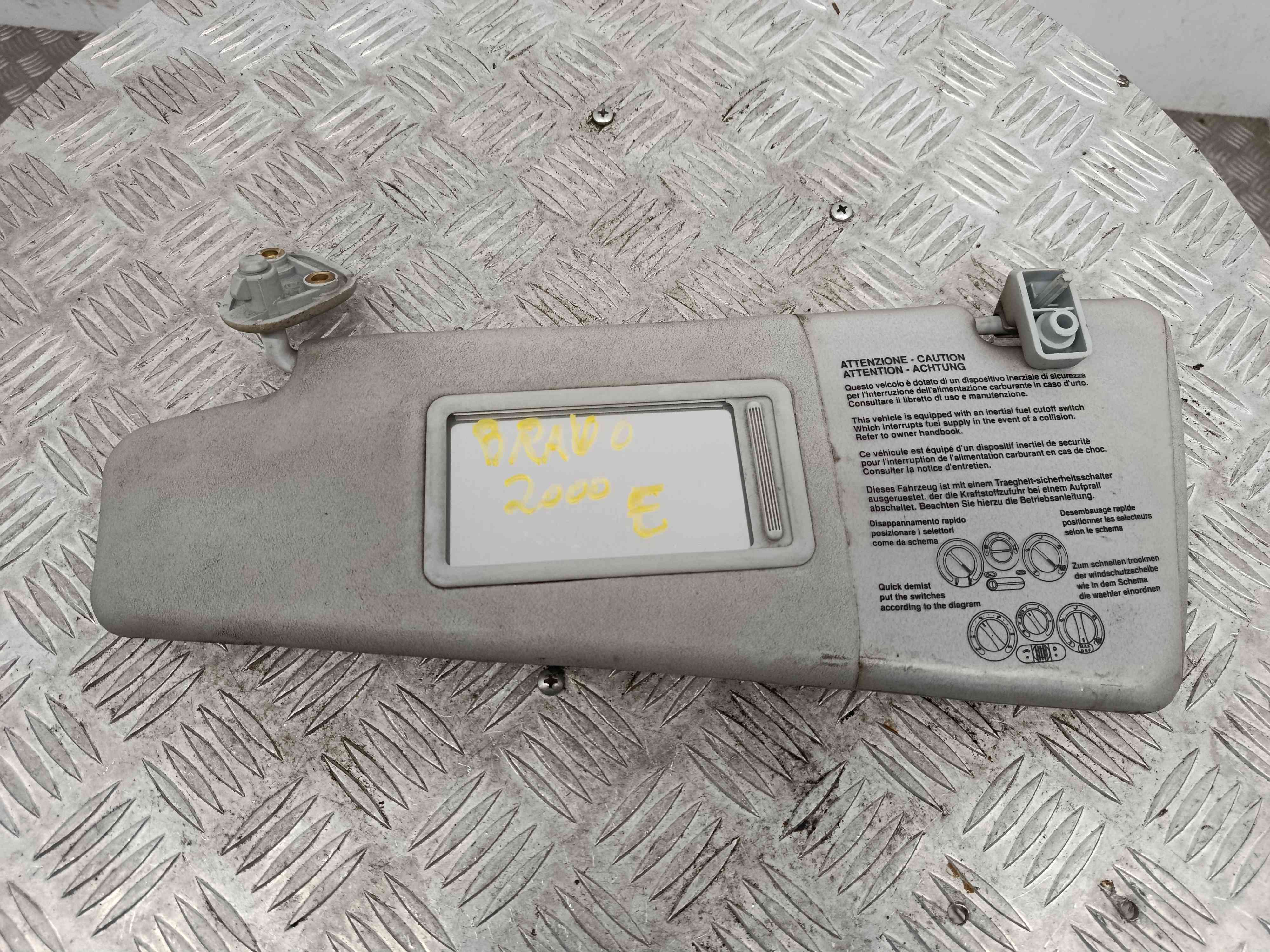 Pála de Sol Esquerda  - FIAT BRAVO I (182_)-38526842