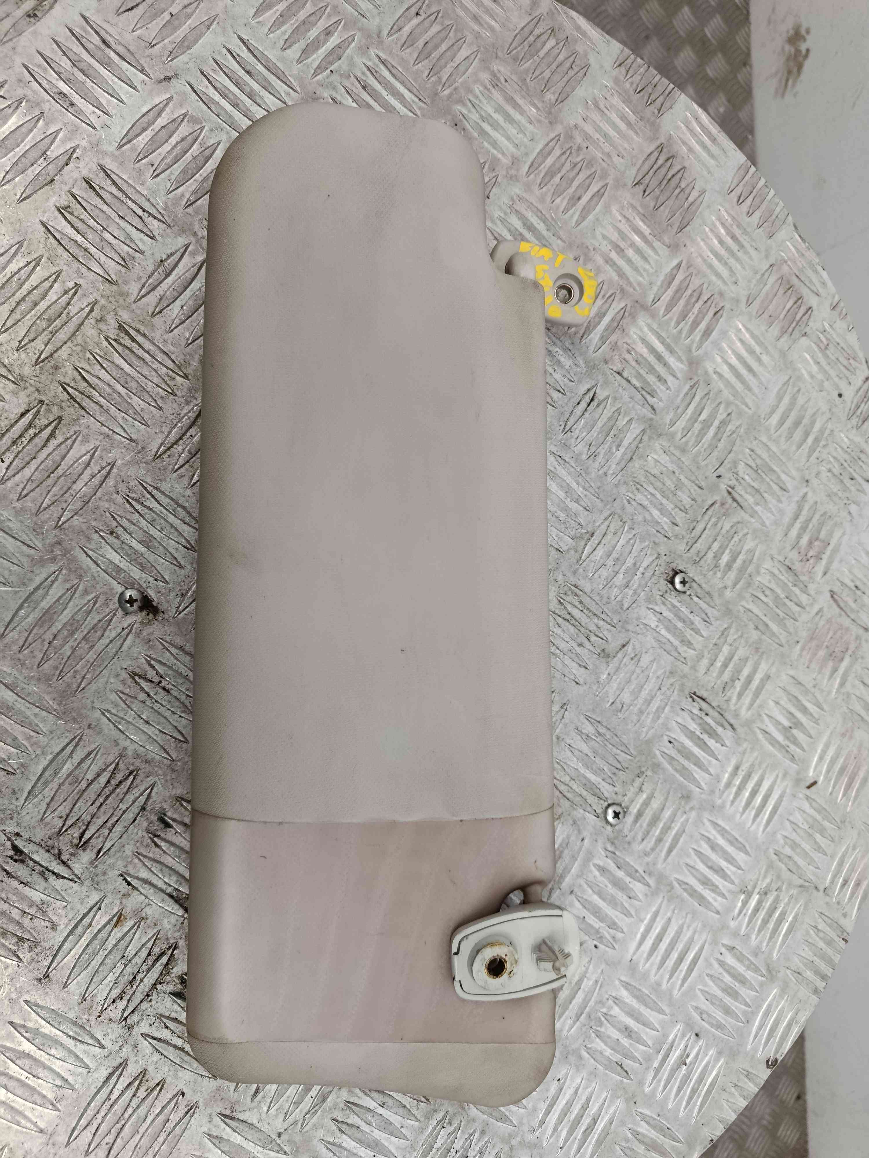 Pála de Sol Esquerda  - FIAT STILO (192_)-38526852