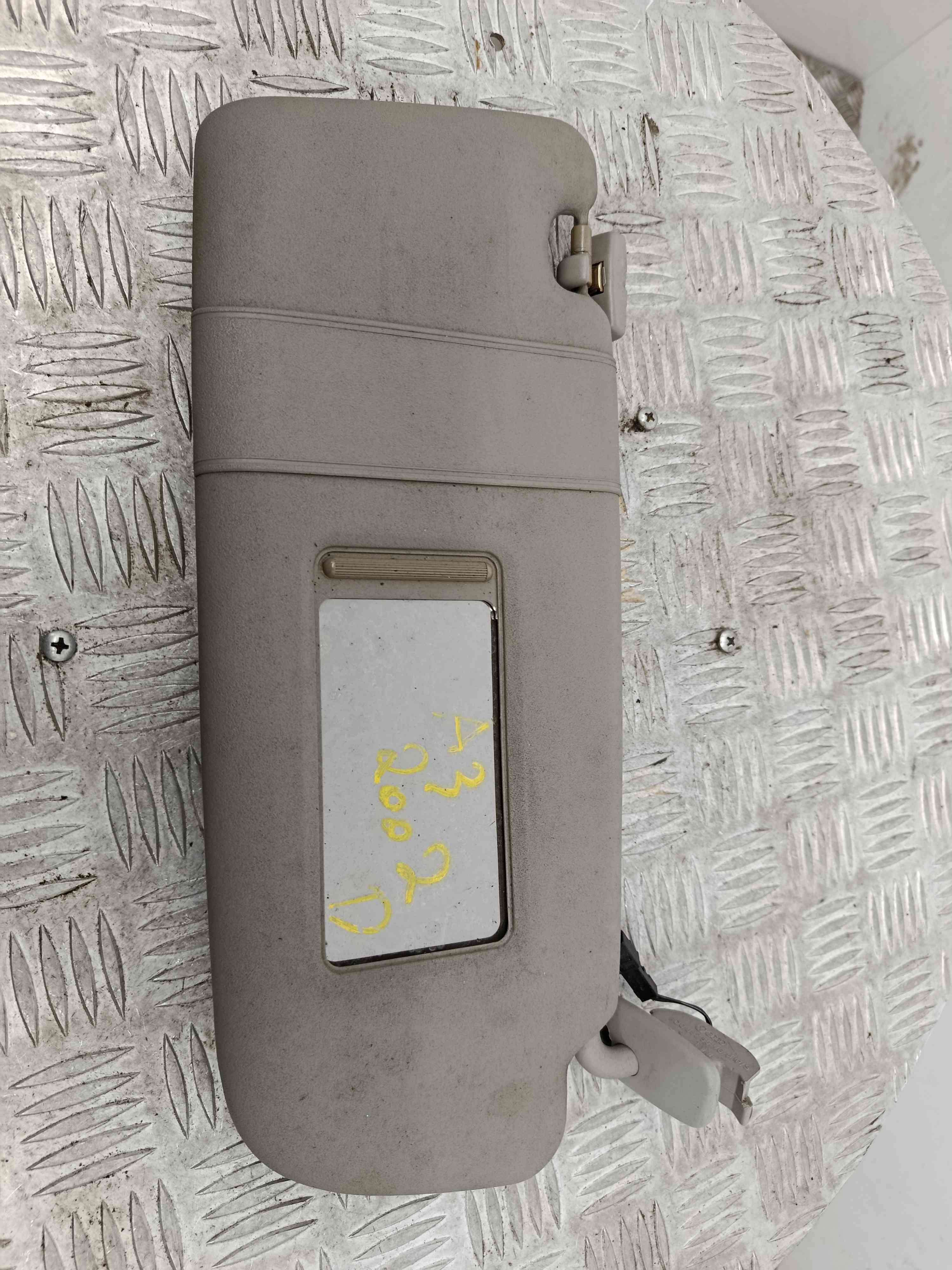 Pála de Sol Direita 8D0857552 - AUDI A3 (8L1)-38527227