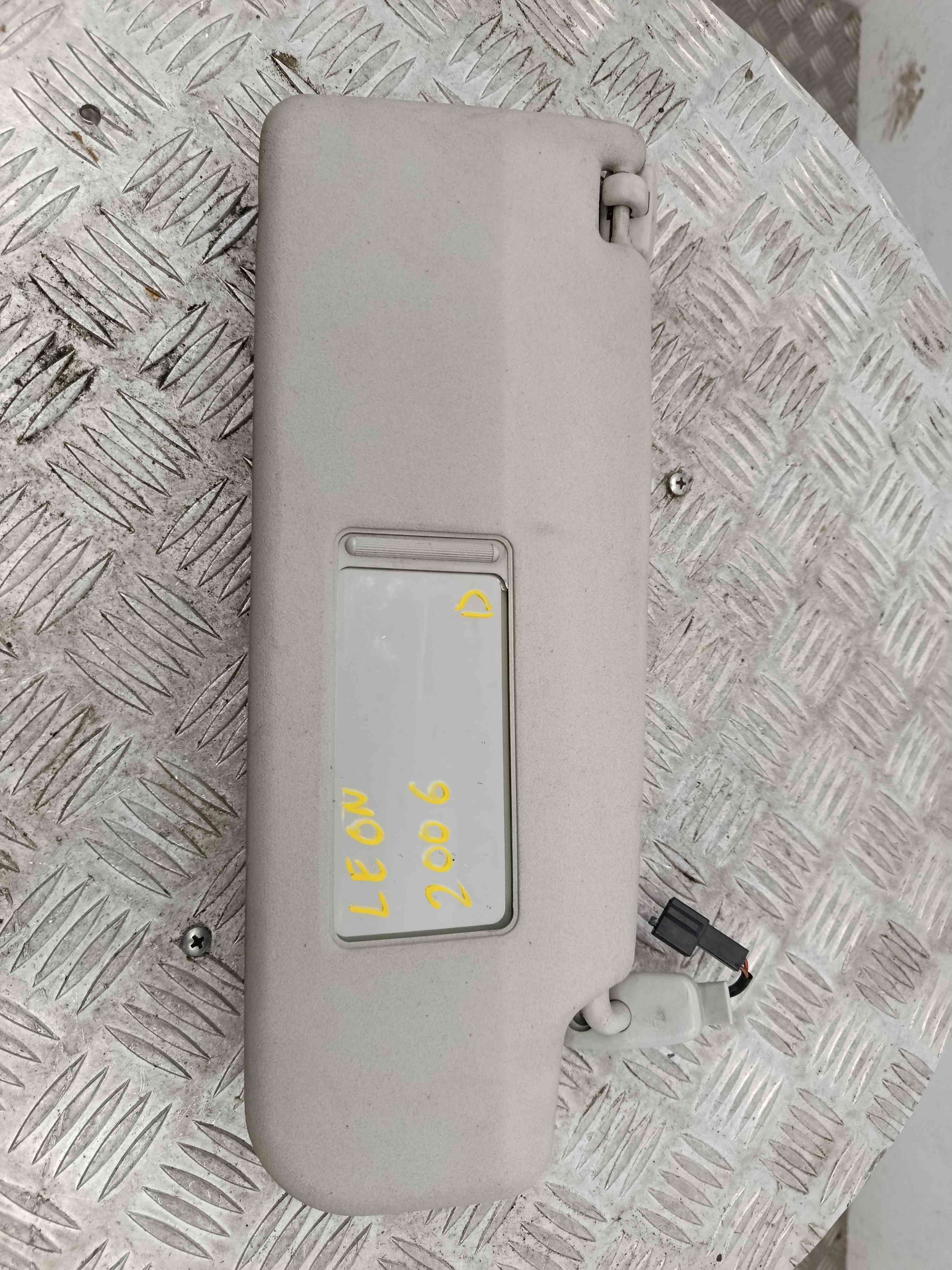 Pála de Sol Direita 5P0857552A - SEAT LEON (1P1)-38527774