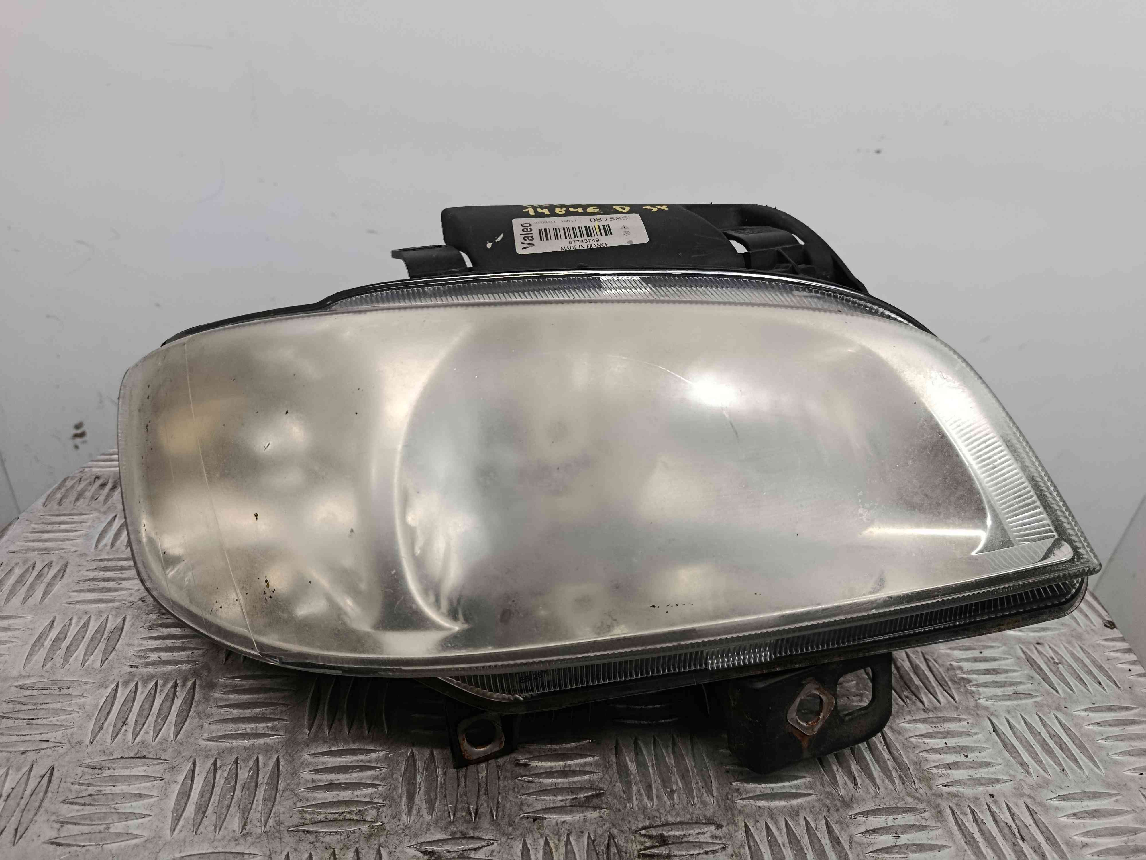 Ótica / Farol Direito 087585 - SEAT IBIZA II (6K1), IBIZA Mk II (6K1)-38653726