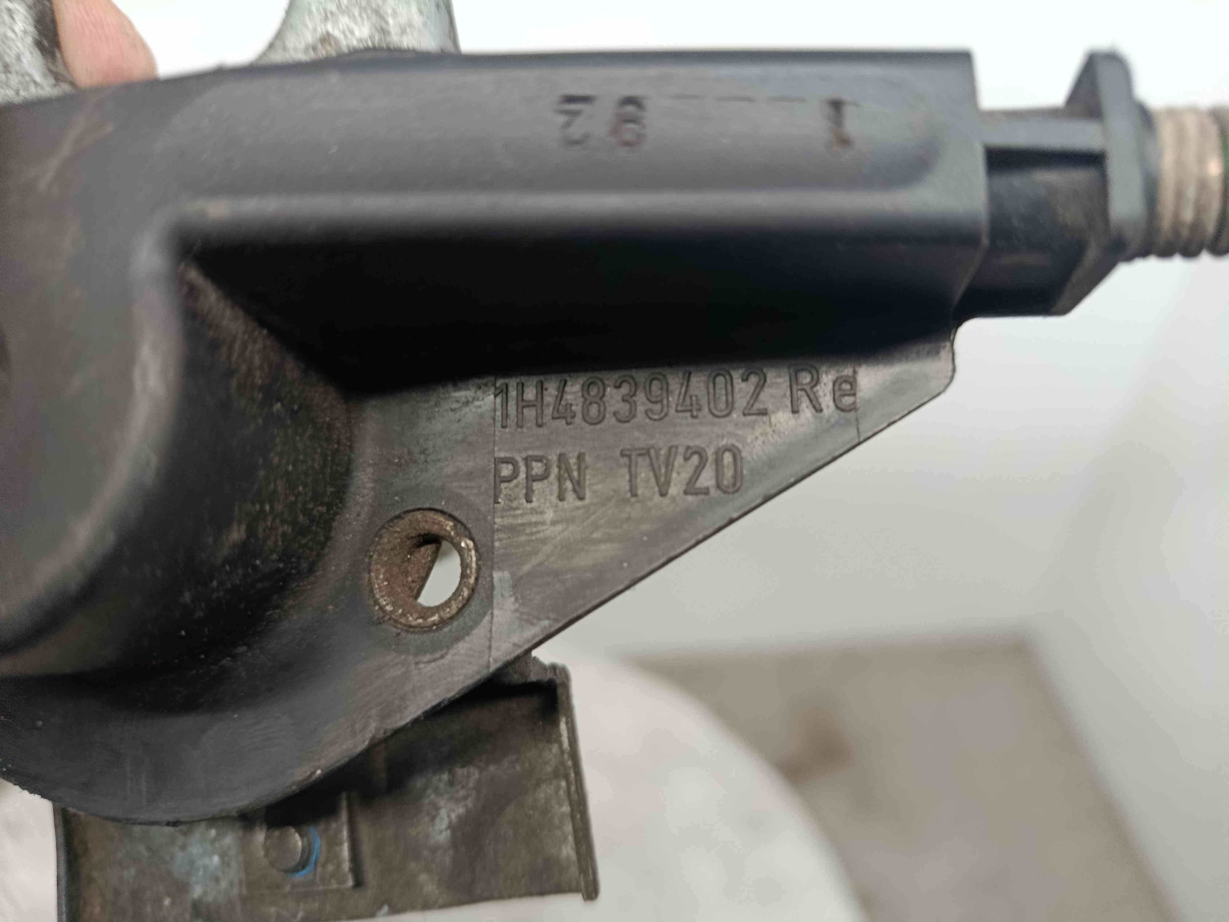 Elevador Vidros Trás Direito 1H4839402R - VW GOLF III (1H1), GOLF Mk III (1H1)-38815496