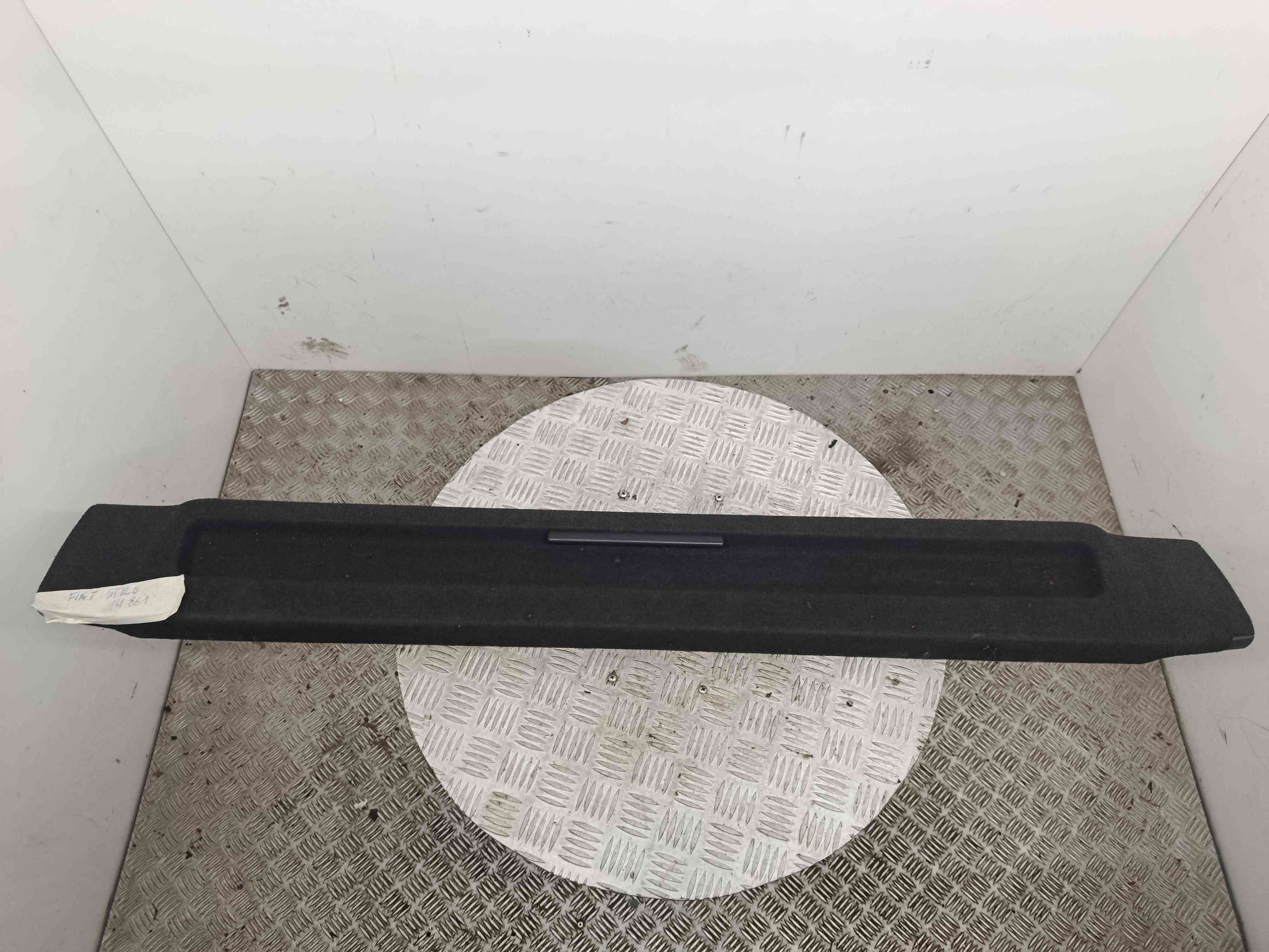 Chapeleira / Tampo da Mala  - FIAT STILO (192_)-38871247