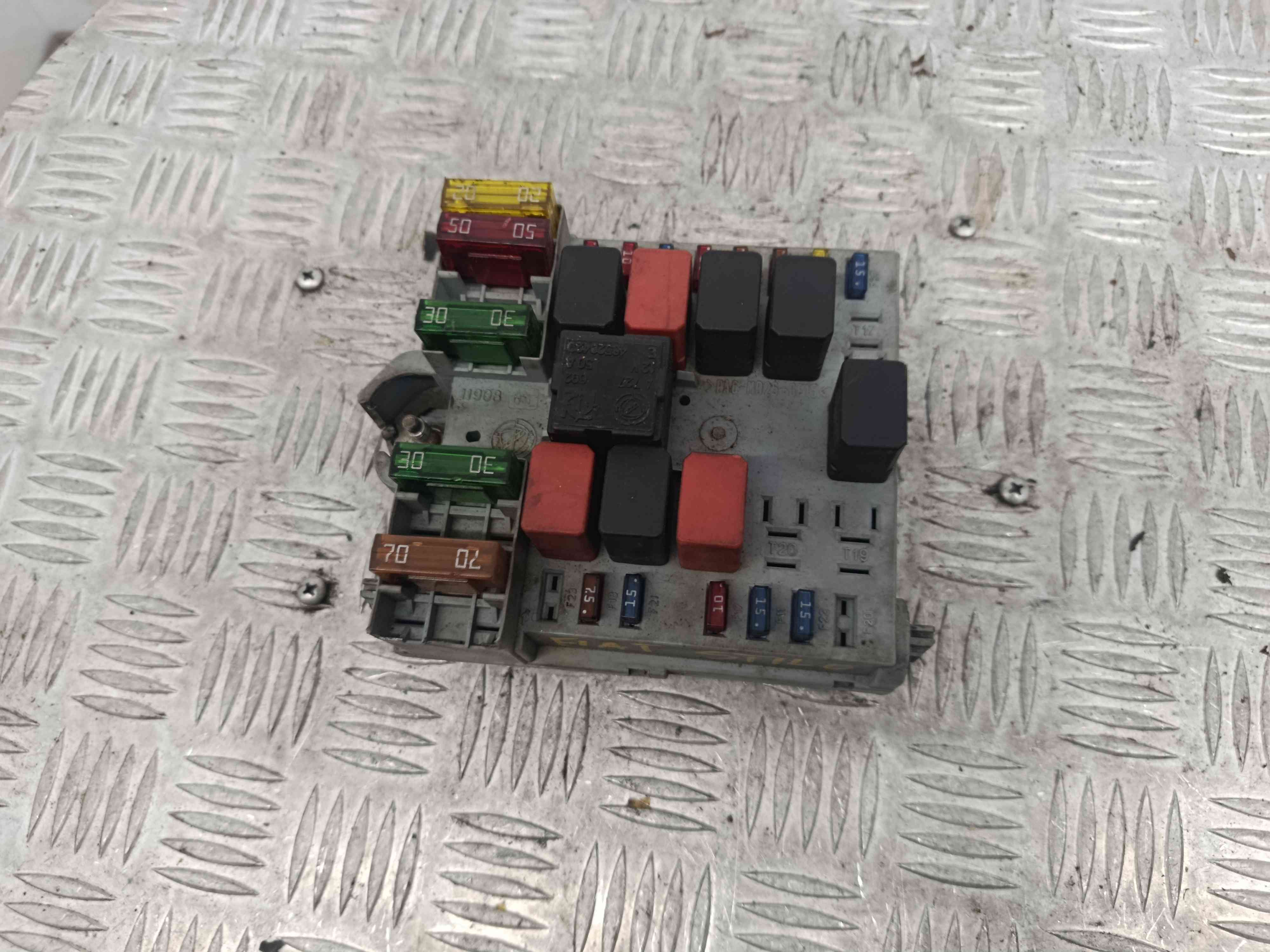Caixa Fusíveis / SAM / BSI 46846105 - FIAT STILO (192_)-38871285