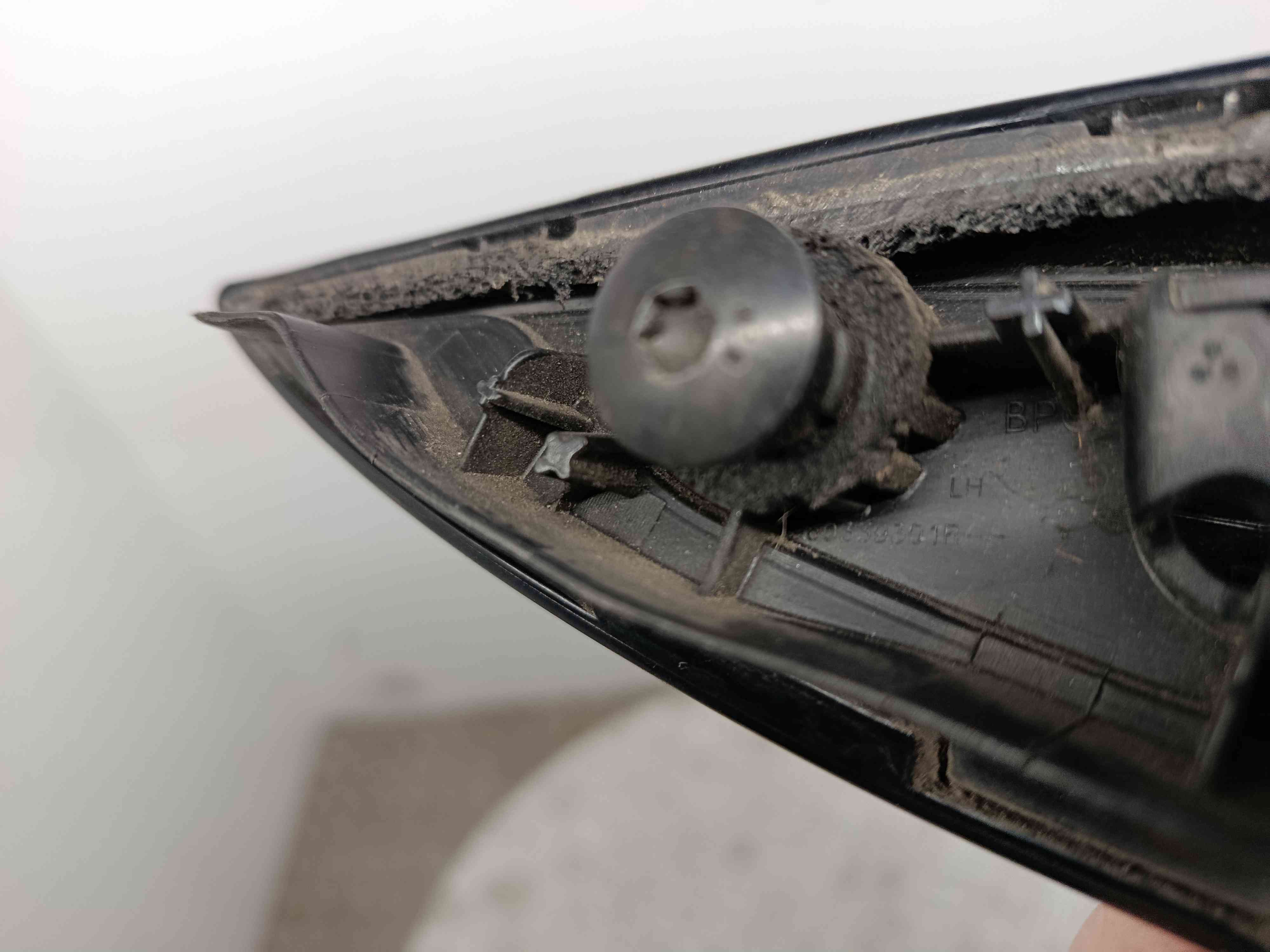 Friso da Tampa da Mala 960339301R - RENAULT CLIO IV (BH_)-38890173