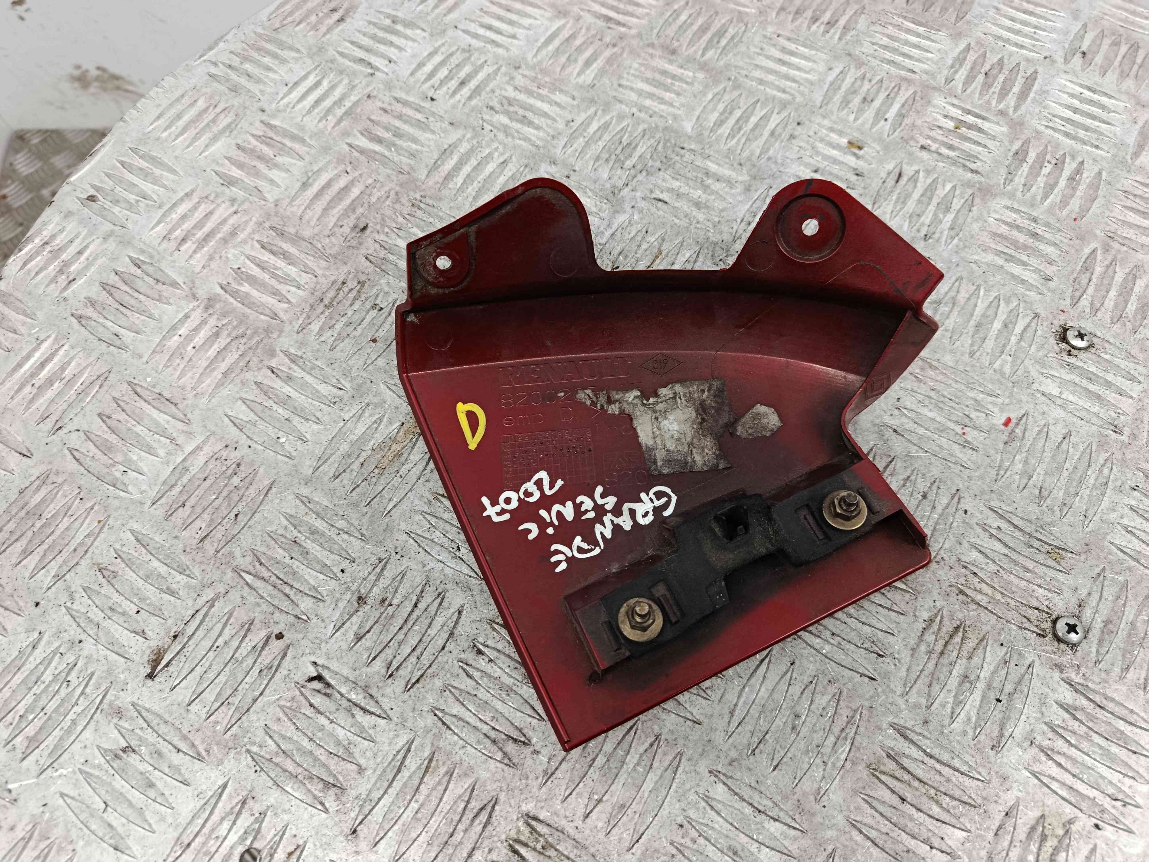 Friso da Tampa da Mala 8200205115 - RENAULT GRAND SCÉNIC II (JM0/1_)-38890237