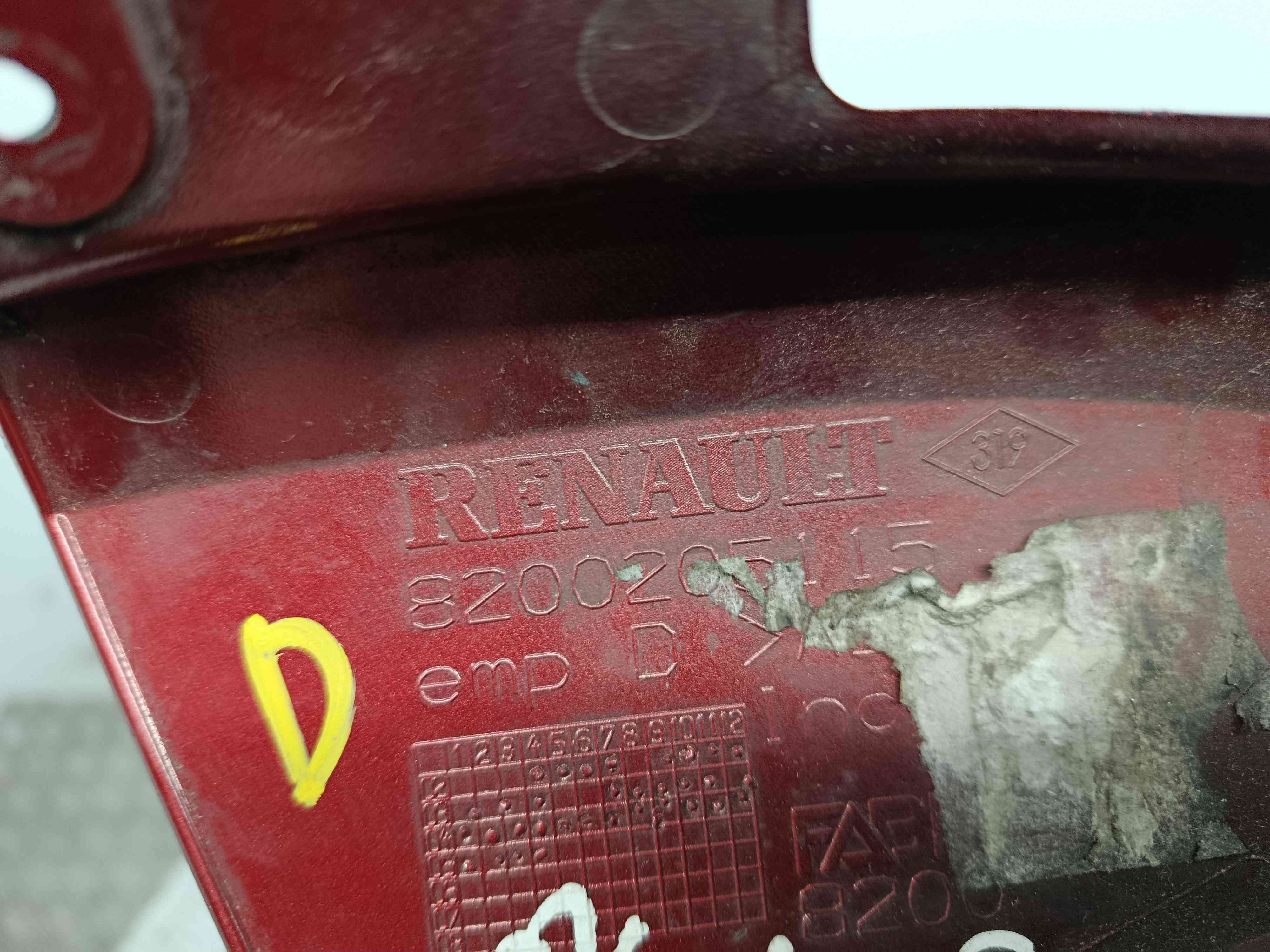 Friso da Tampa da Mala 8200205115 - RENAULT GRAND SCÉNIC II (JM0/1_)-38890237