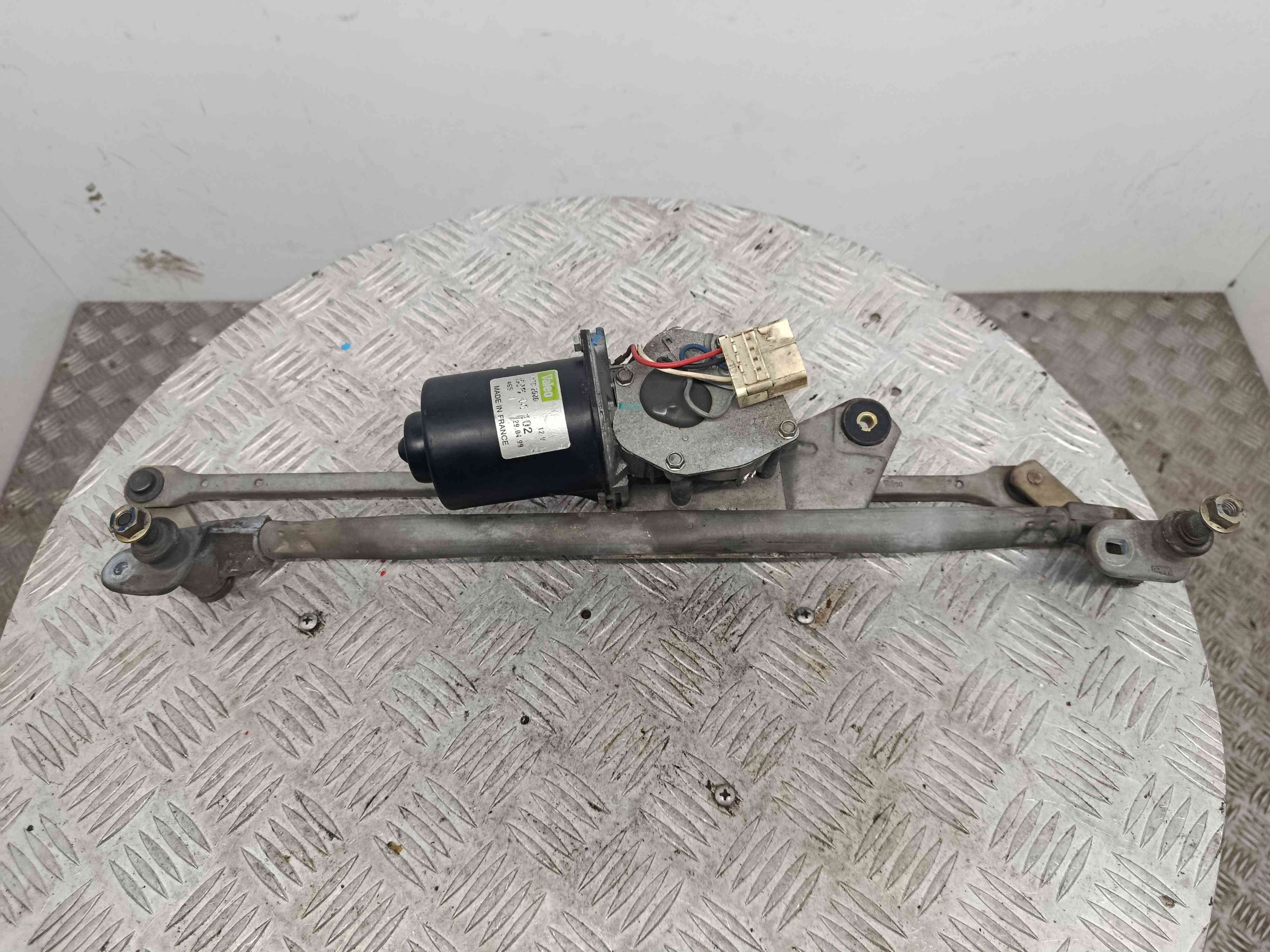 Motor Limpa Vidros Frente MFD250B - CITROËN SAXO (S0, S1)-38890762