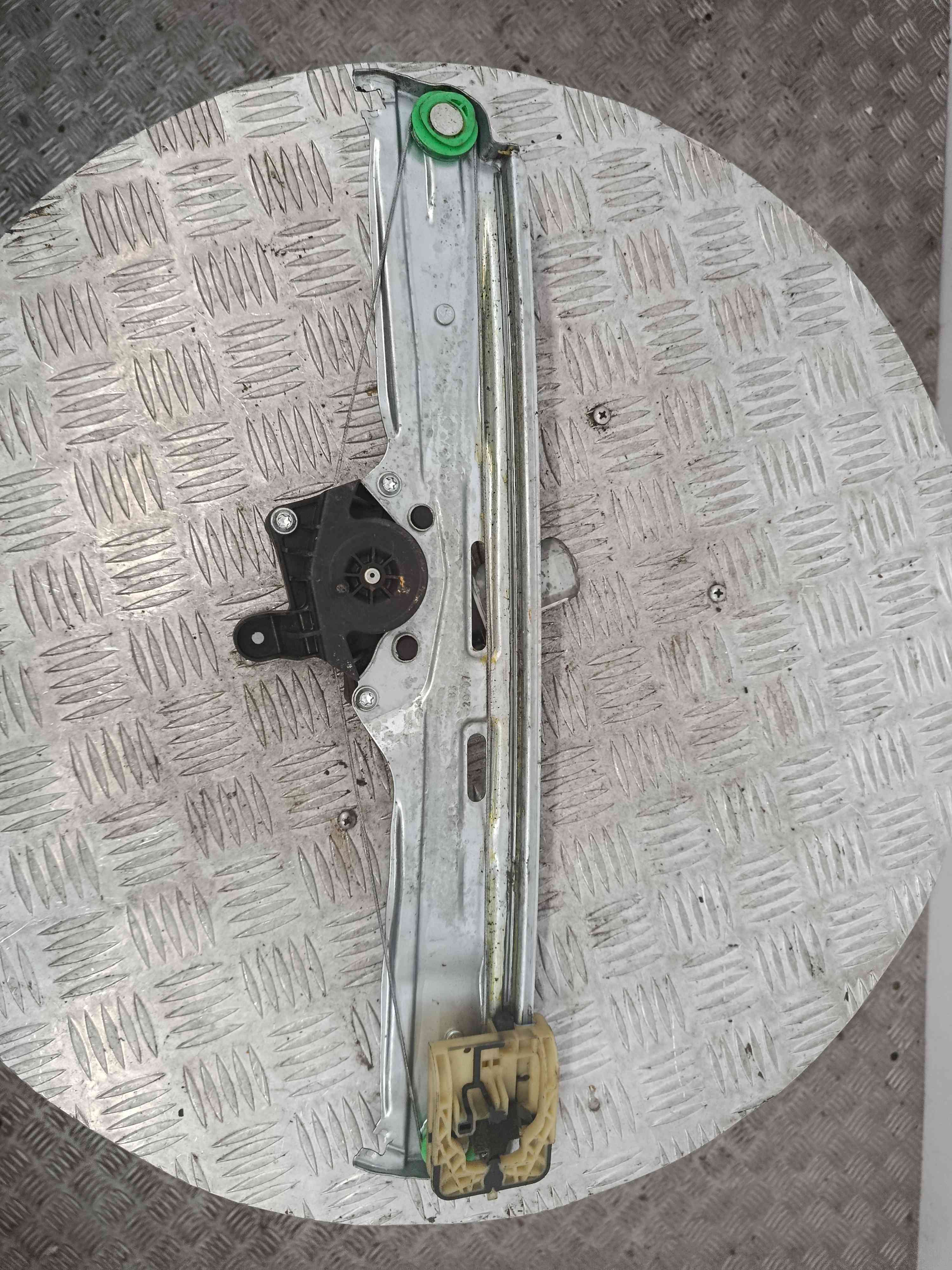 Elevador Vidros Trás Direito 520728590 - FIAT EGEA Hatchback (356_, 357_), TIPO Hatchback (356_, 35-39077181