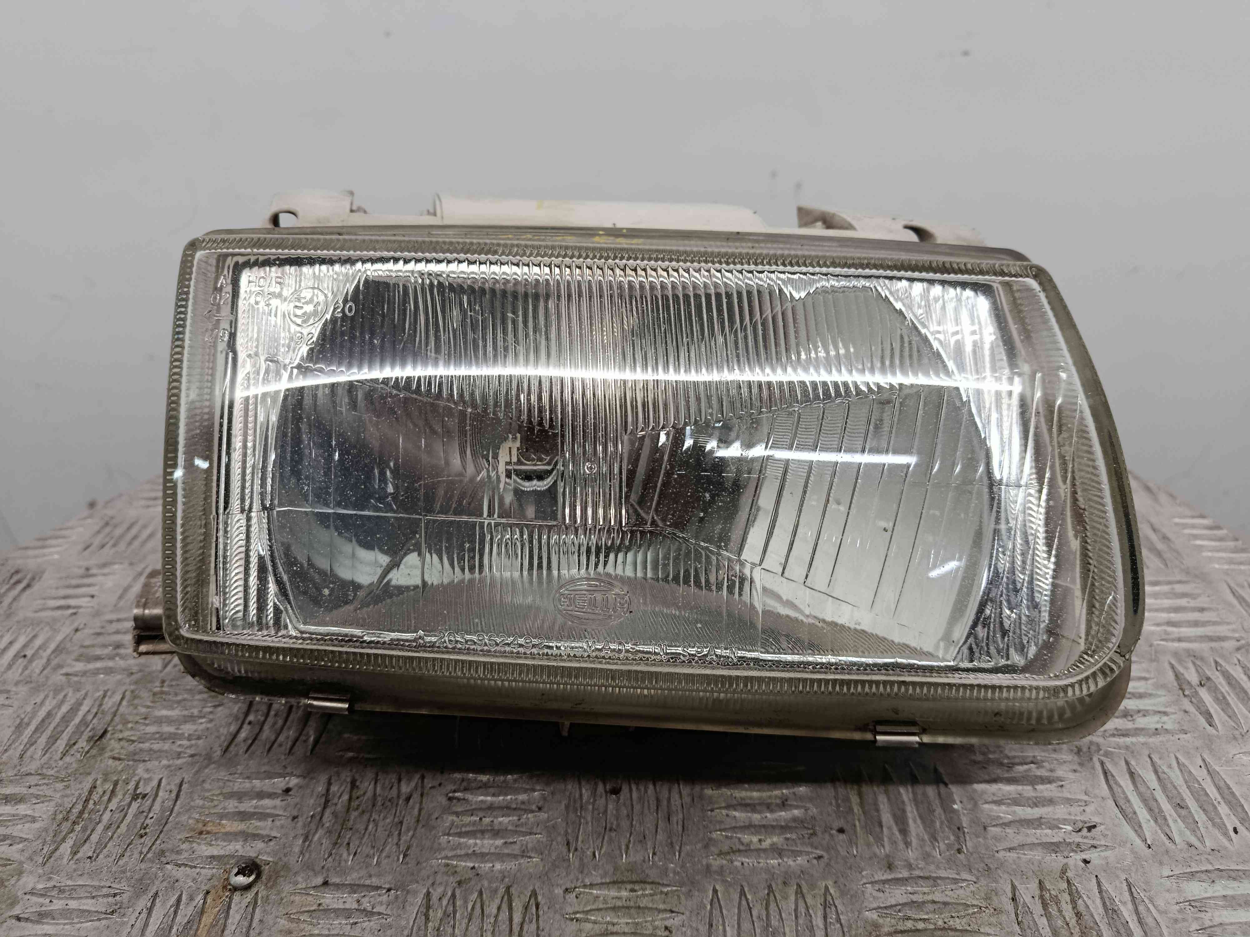 Ótica / Farol Direito 962496-00 - VW POLO III (6N1)-40679488