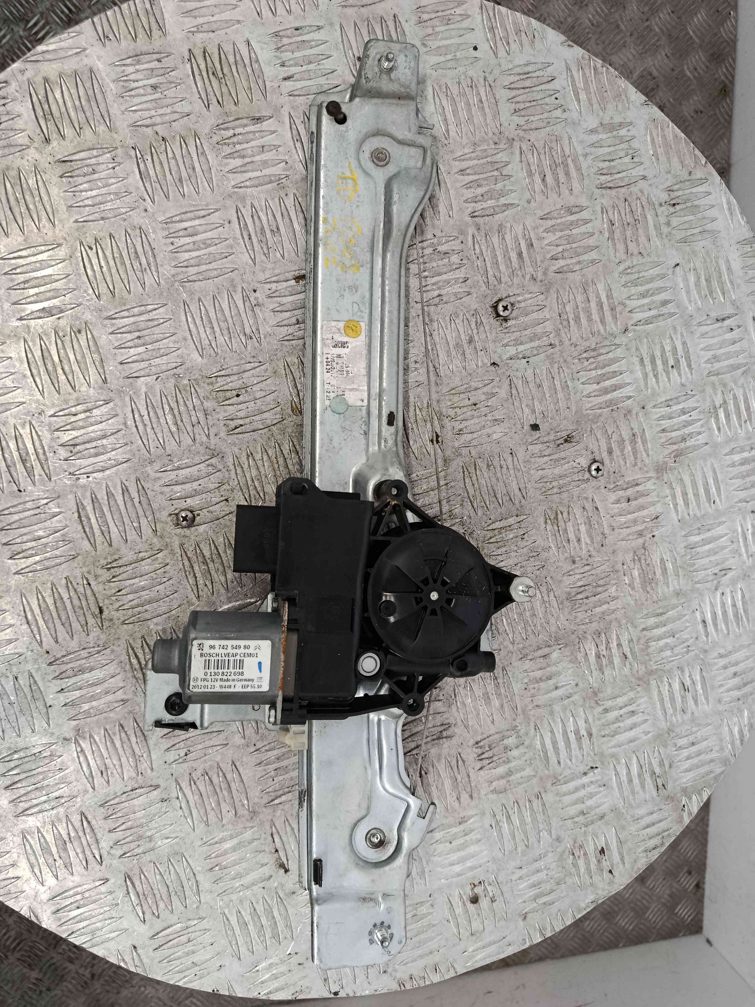 Elevador Vidros Trás Direito 9674254980 - PEUGEOT 208 I (CA_, CC_)-40932020