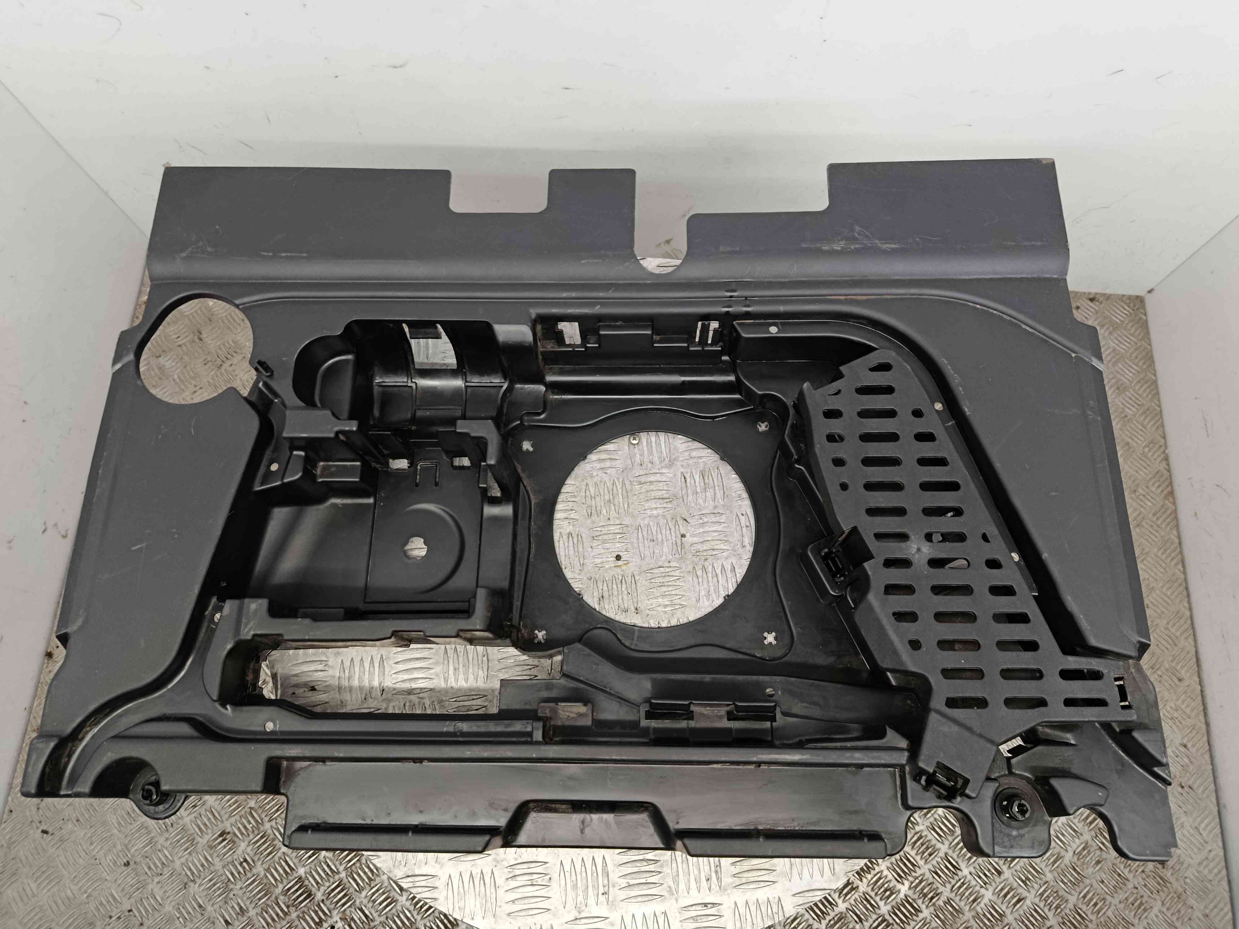 Lastro / Bacia da Mala A1778900000 - MERCEDES-BENZ A-CLASS (W177)-41000864
