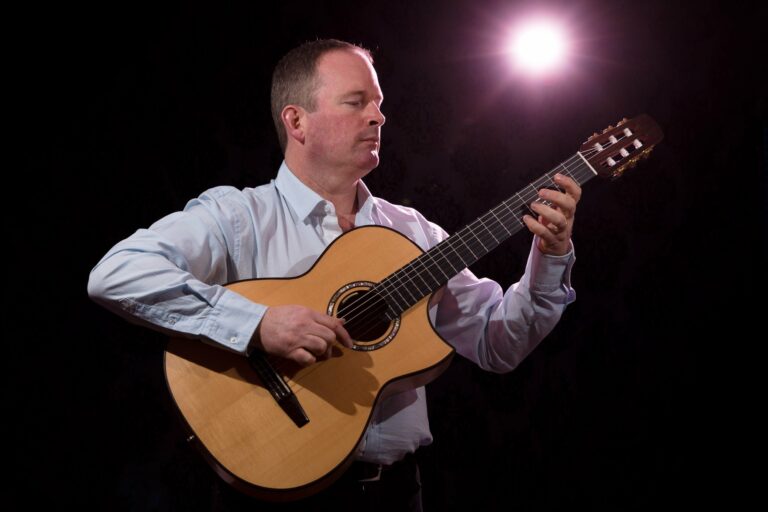 Geoff Robb - Celtic & Spanish Original Guitar Music