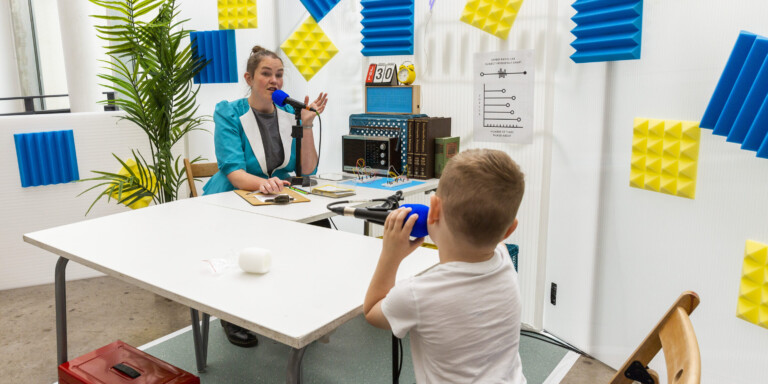 Experts Radio Lab