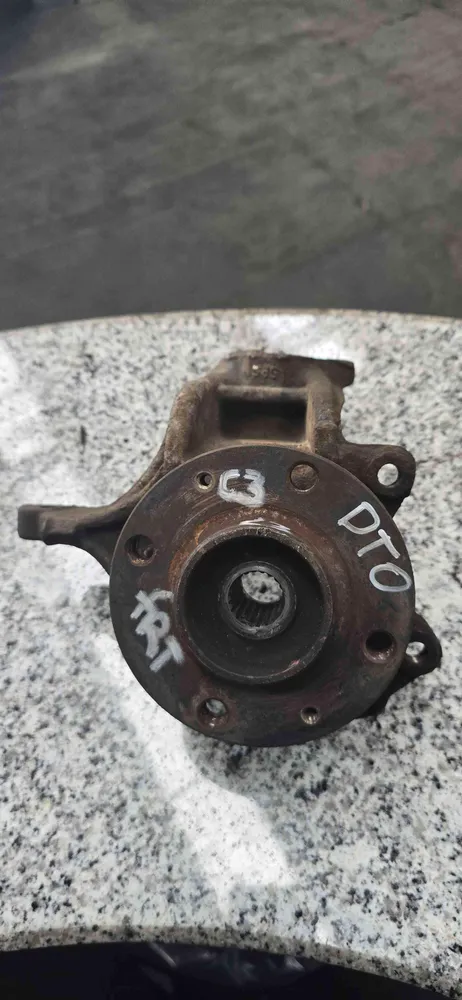 Right front steering knuckle
