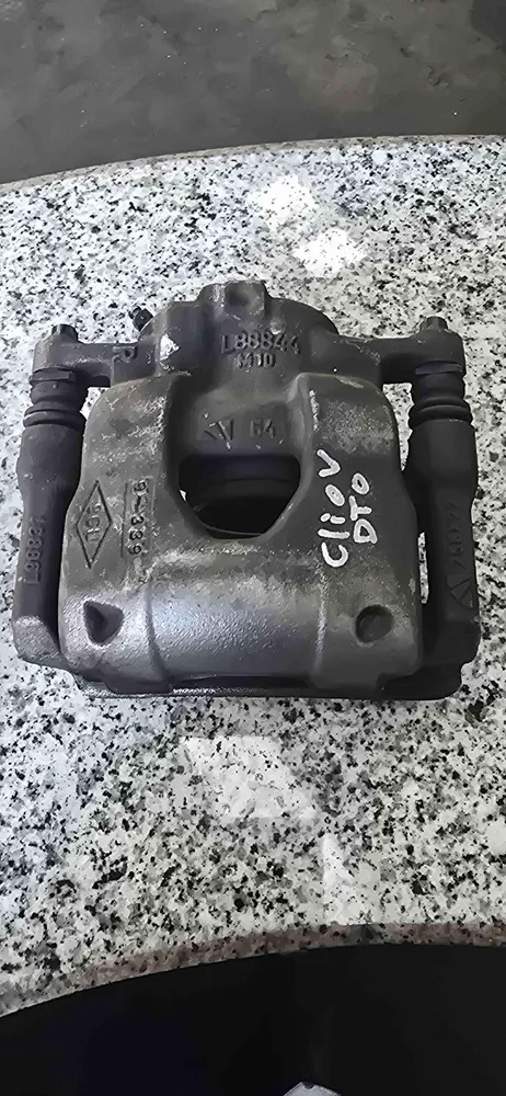 Pinça Travão / Maxila de Travão Frente Direita