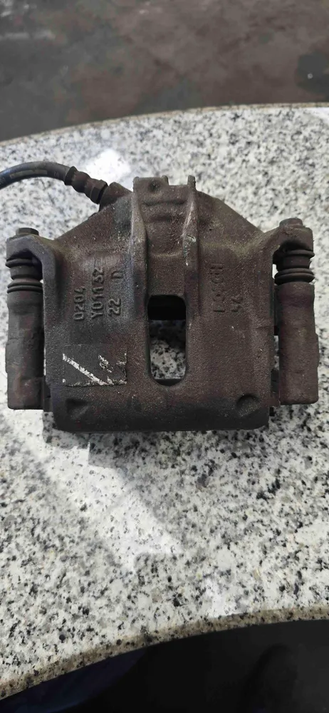 Pinza de freno Delantero Derecho