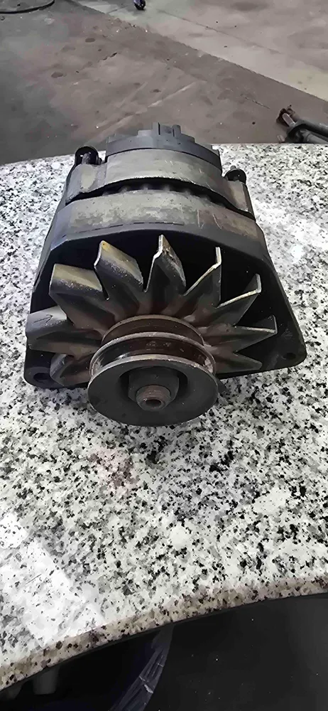 Alternador