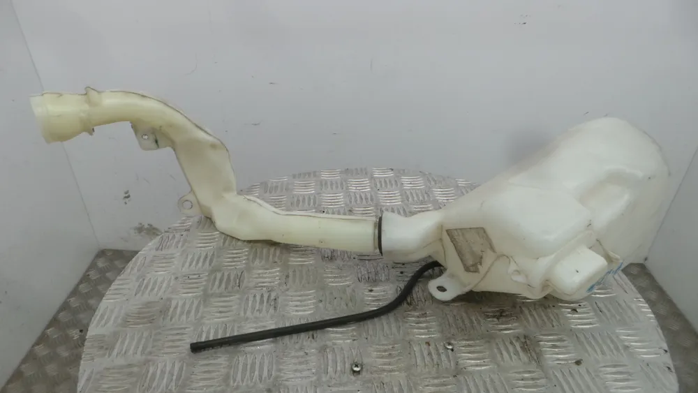 Windshield washer tank