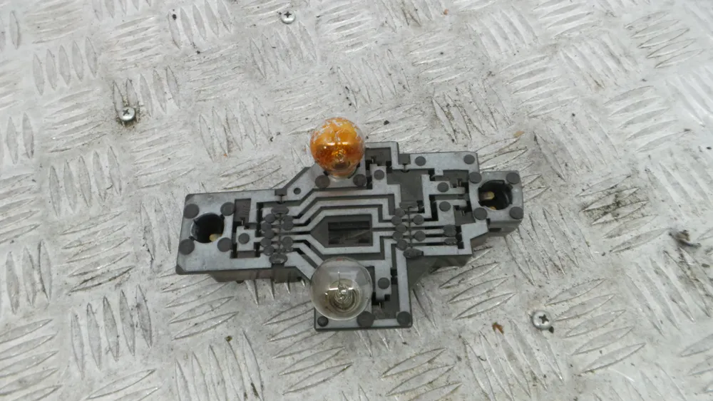 Suporte Lampadas Tras Esquerdo