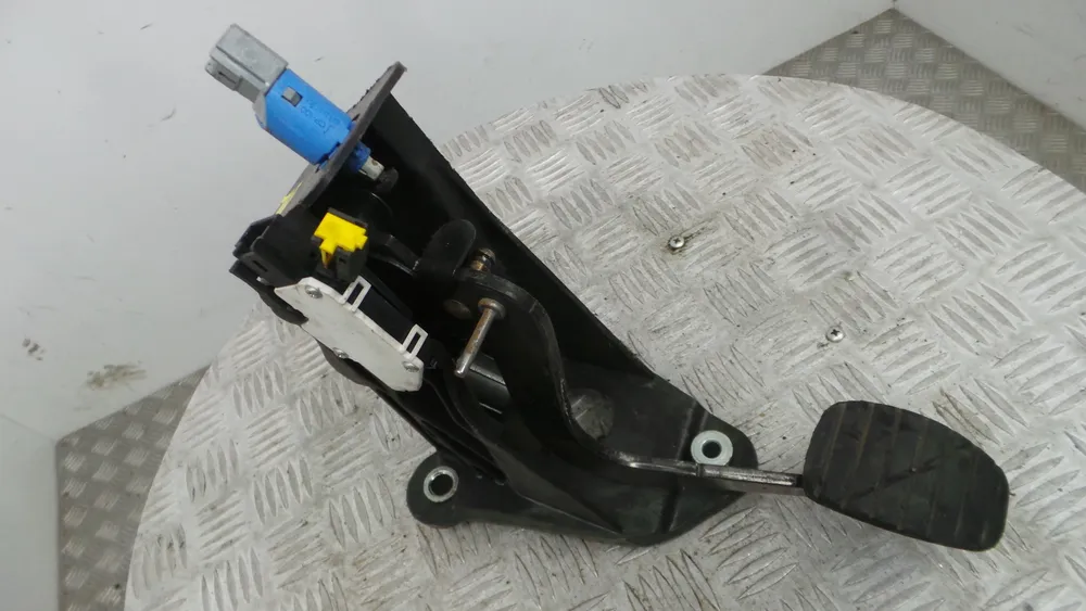 Pedal da Embraiagem