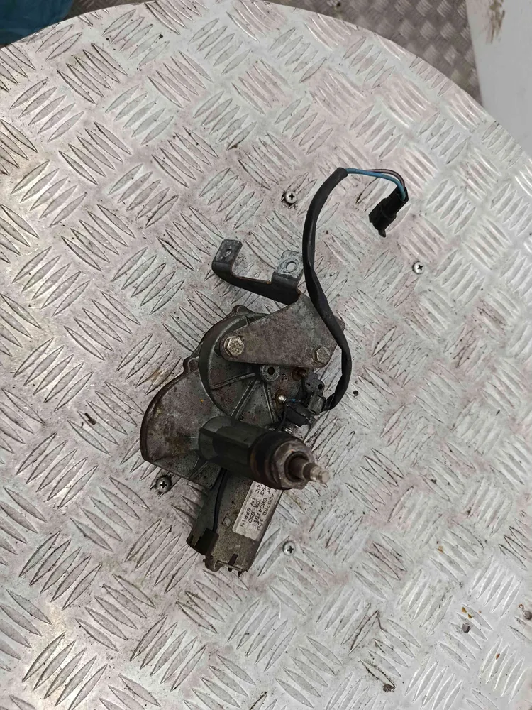 Motor Limpa Vidros Trás