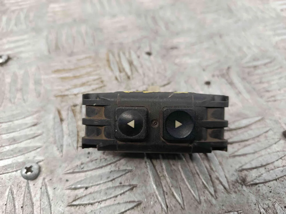 Comando / Botão / Interruptor Vidros Trás Direito