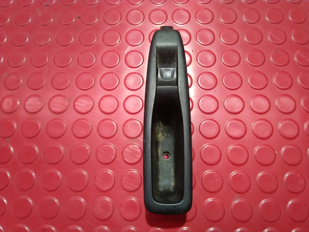 Mando / interruptor elevalunas trasero derecho