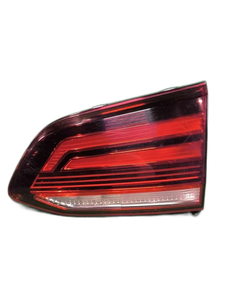 Right Tail light